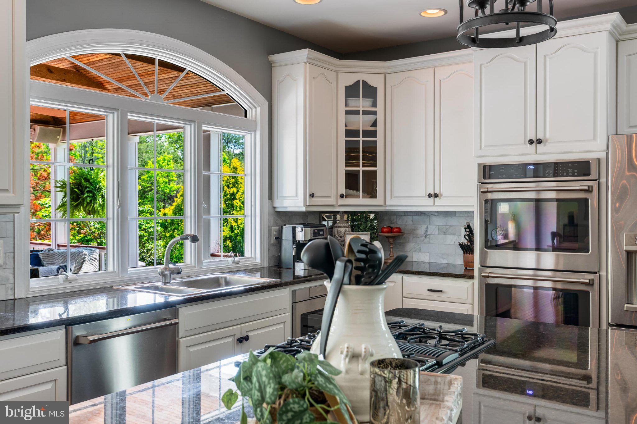 SOUTH RIDING - Residential