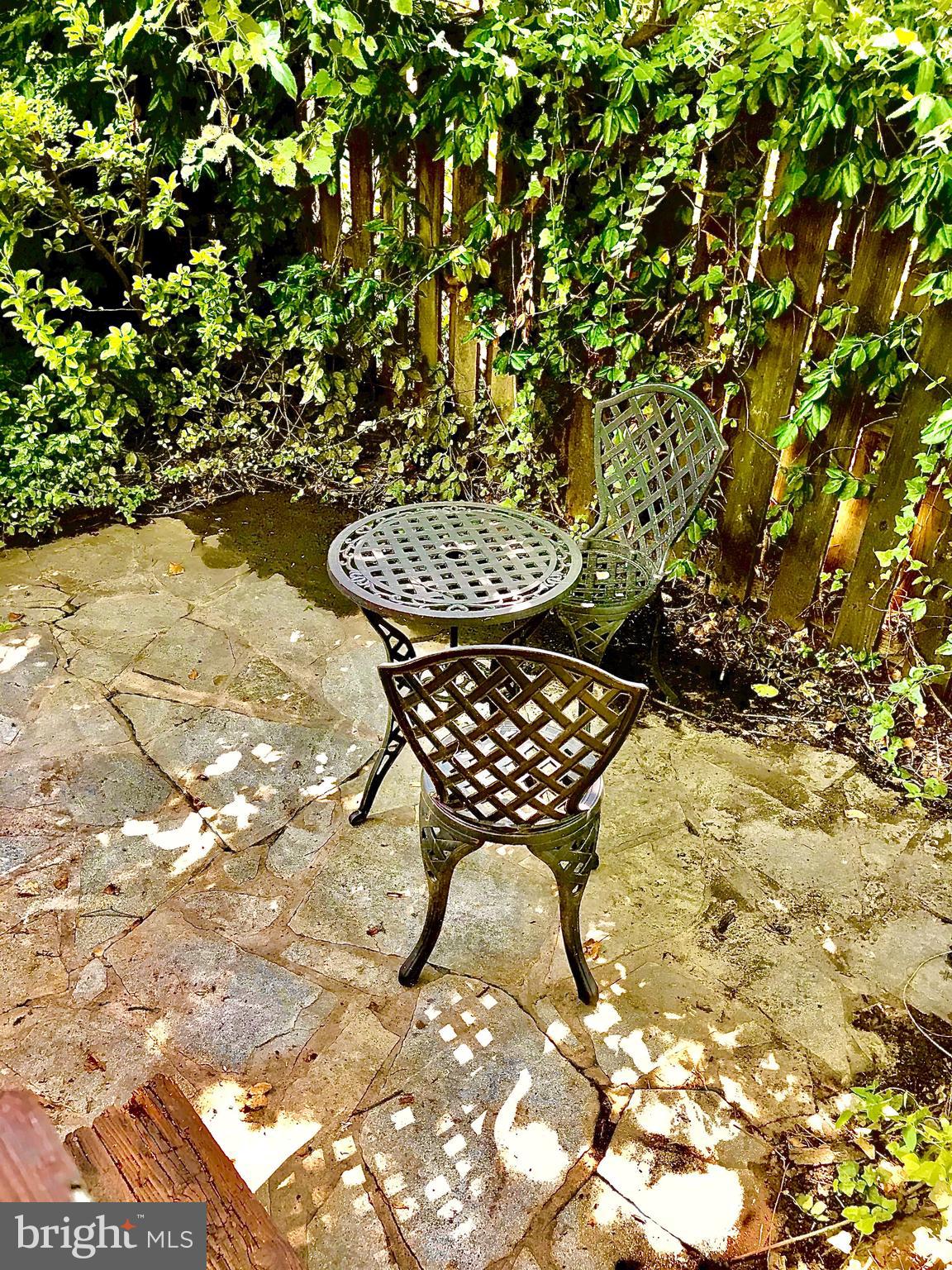 BEVERLY HILLS - Residential