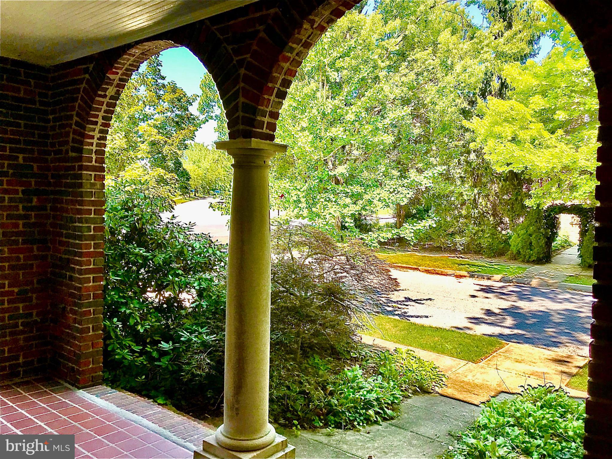 BEVERLY HILLS - Residential