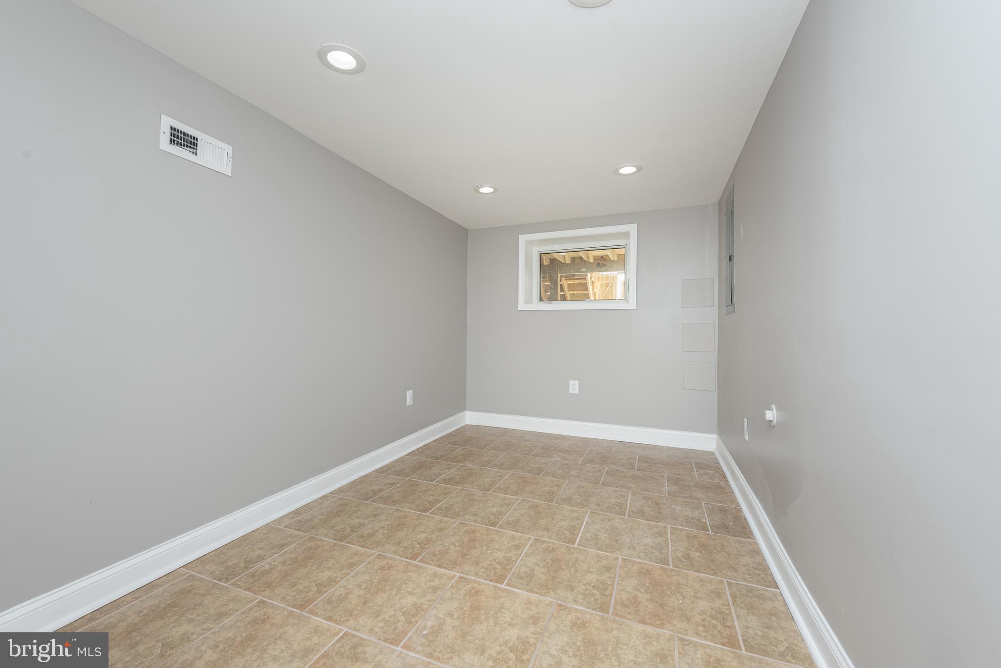 OLIVER - Residential