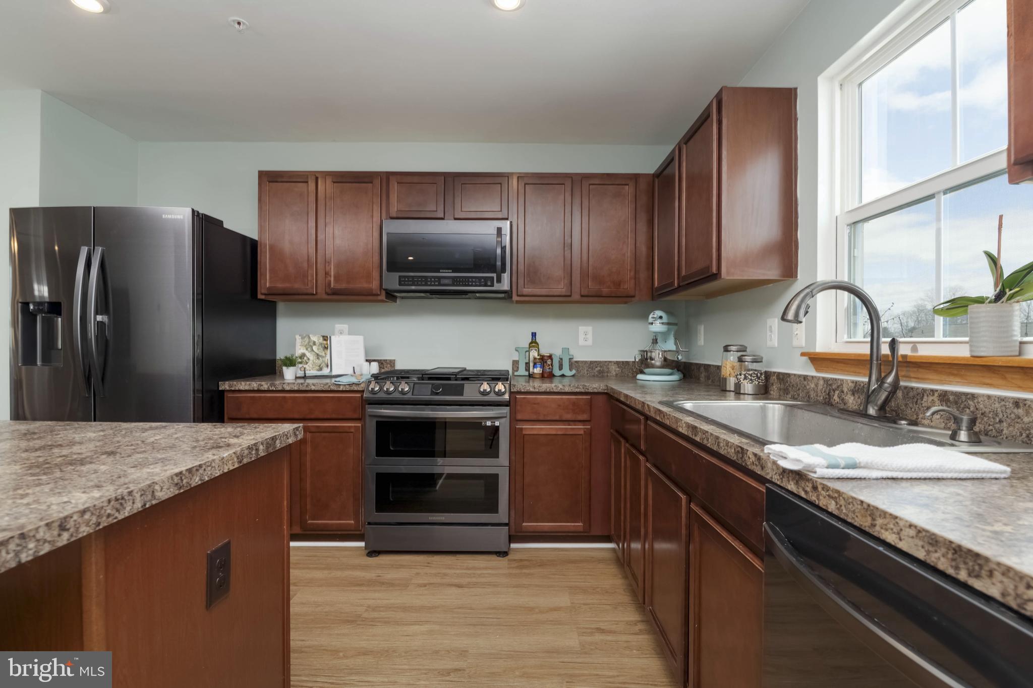 WHITE MARSH ESTATES - Residential