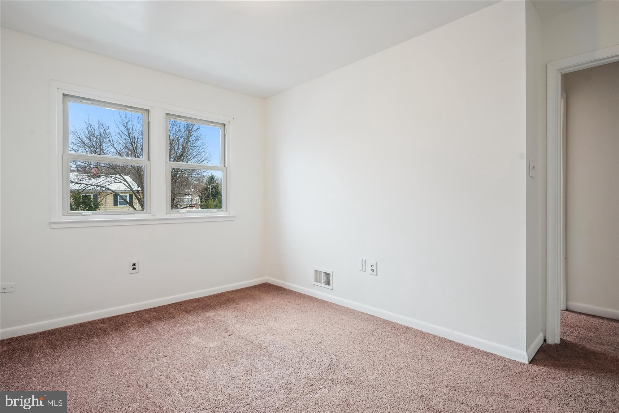 WILLIAMSTOWN - Residential