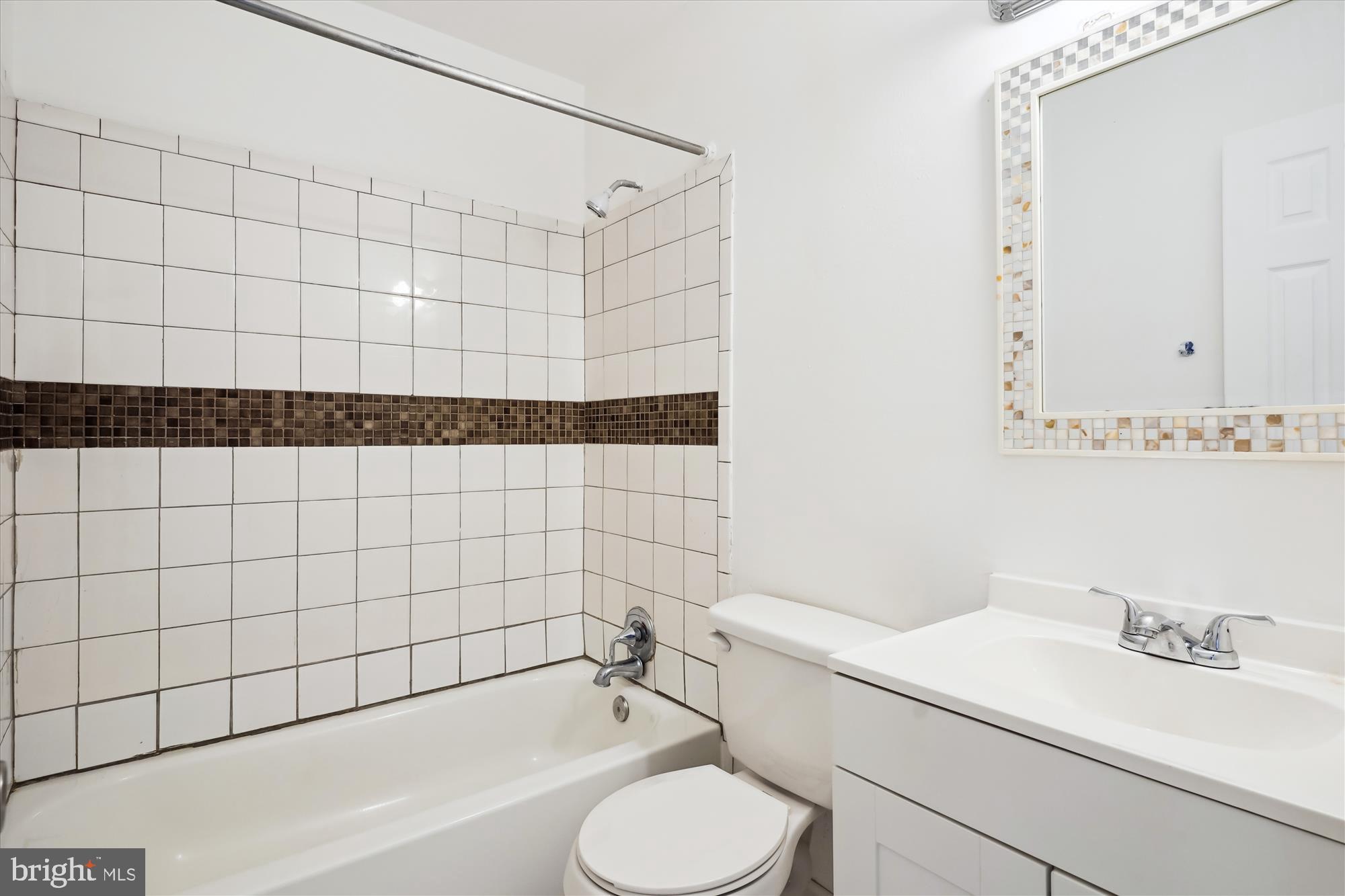 WILLIAMSTOWN - Residential