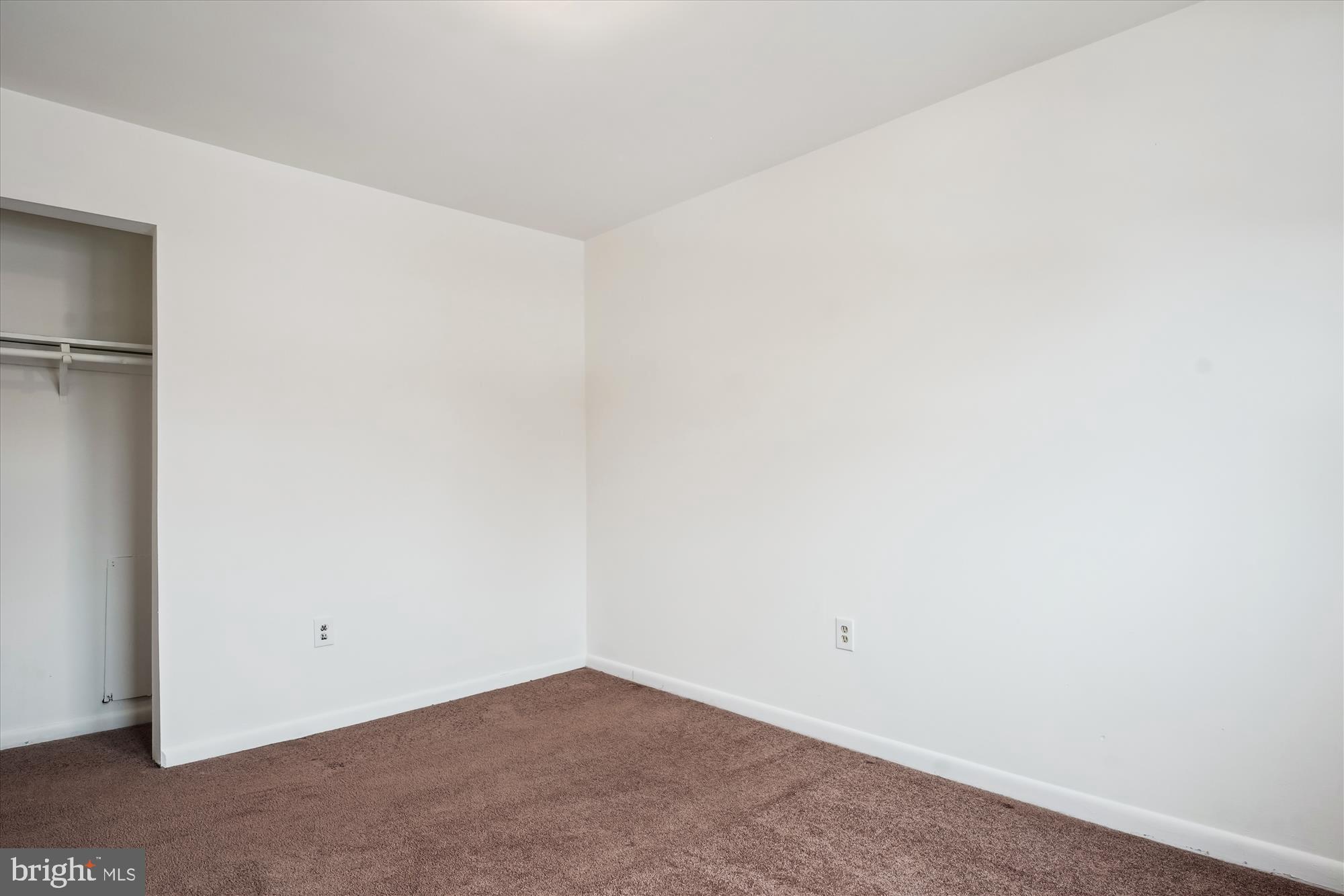 WILLIAMSTOWN - Residential