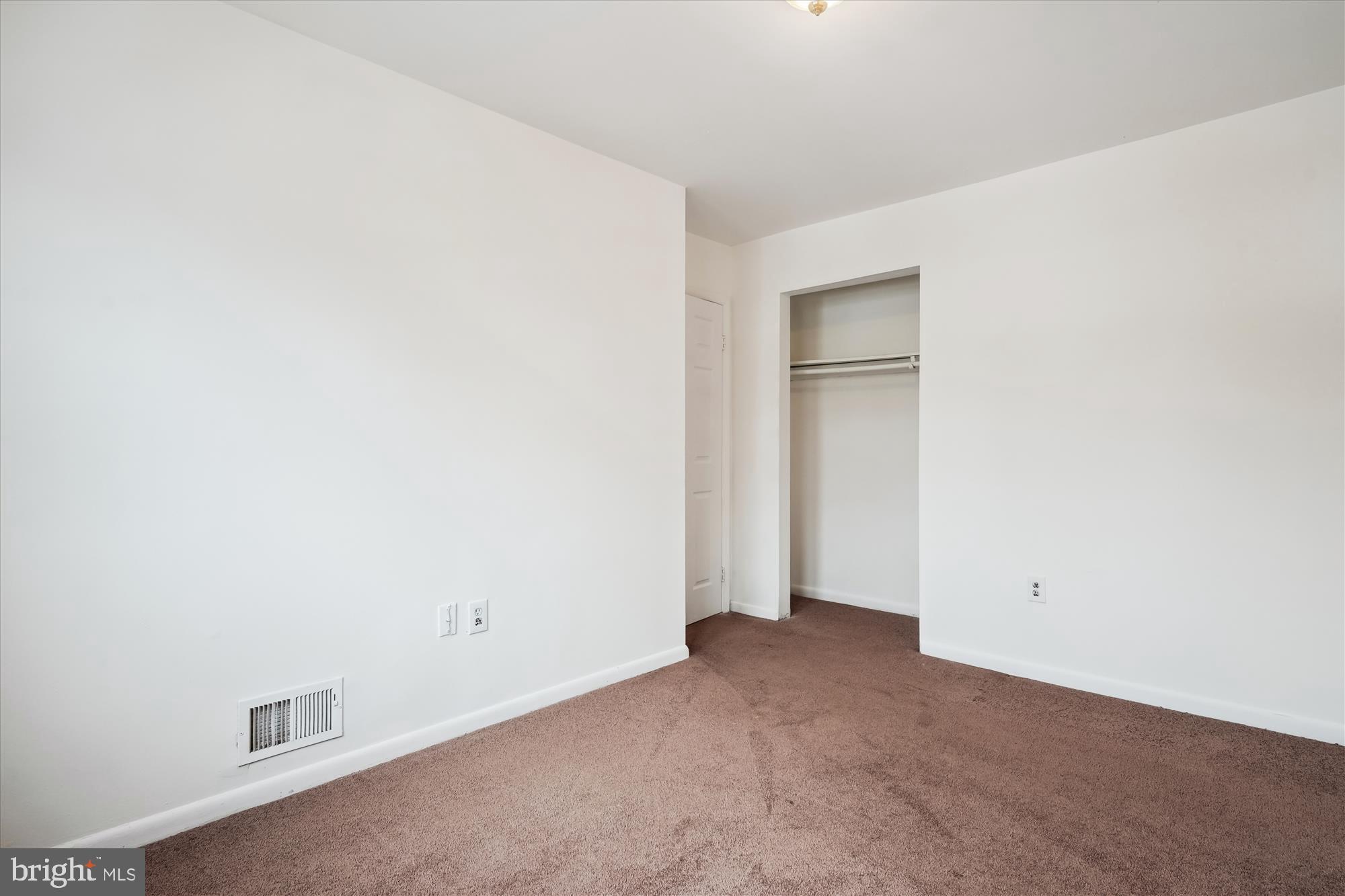 WILLIAMSTOWN - Residential