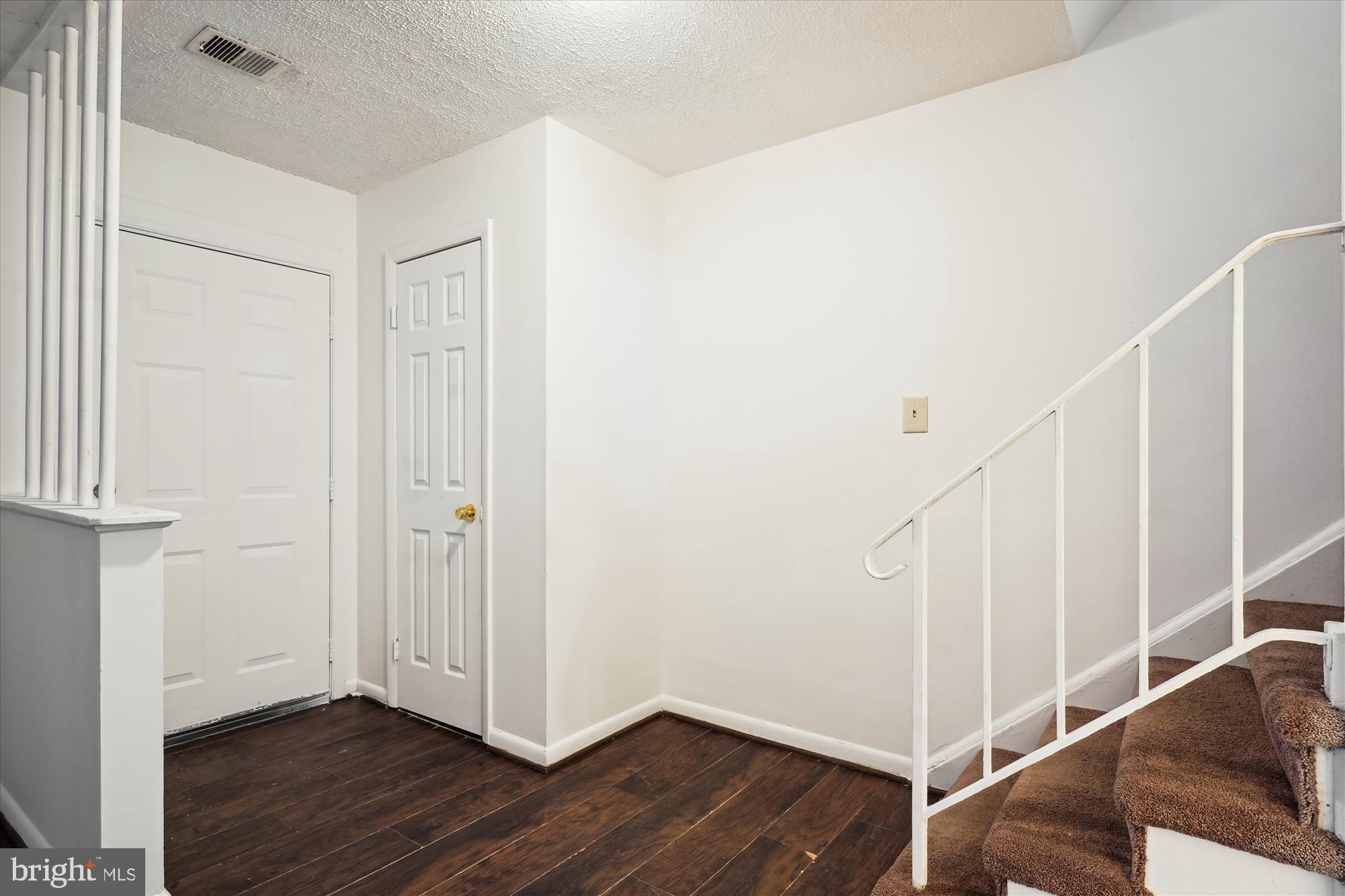 WILLIAMSTOWN - Residential