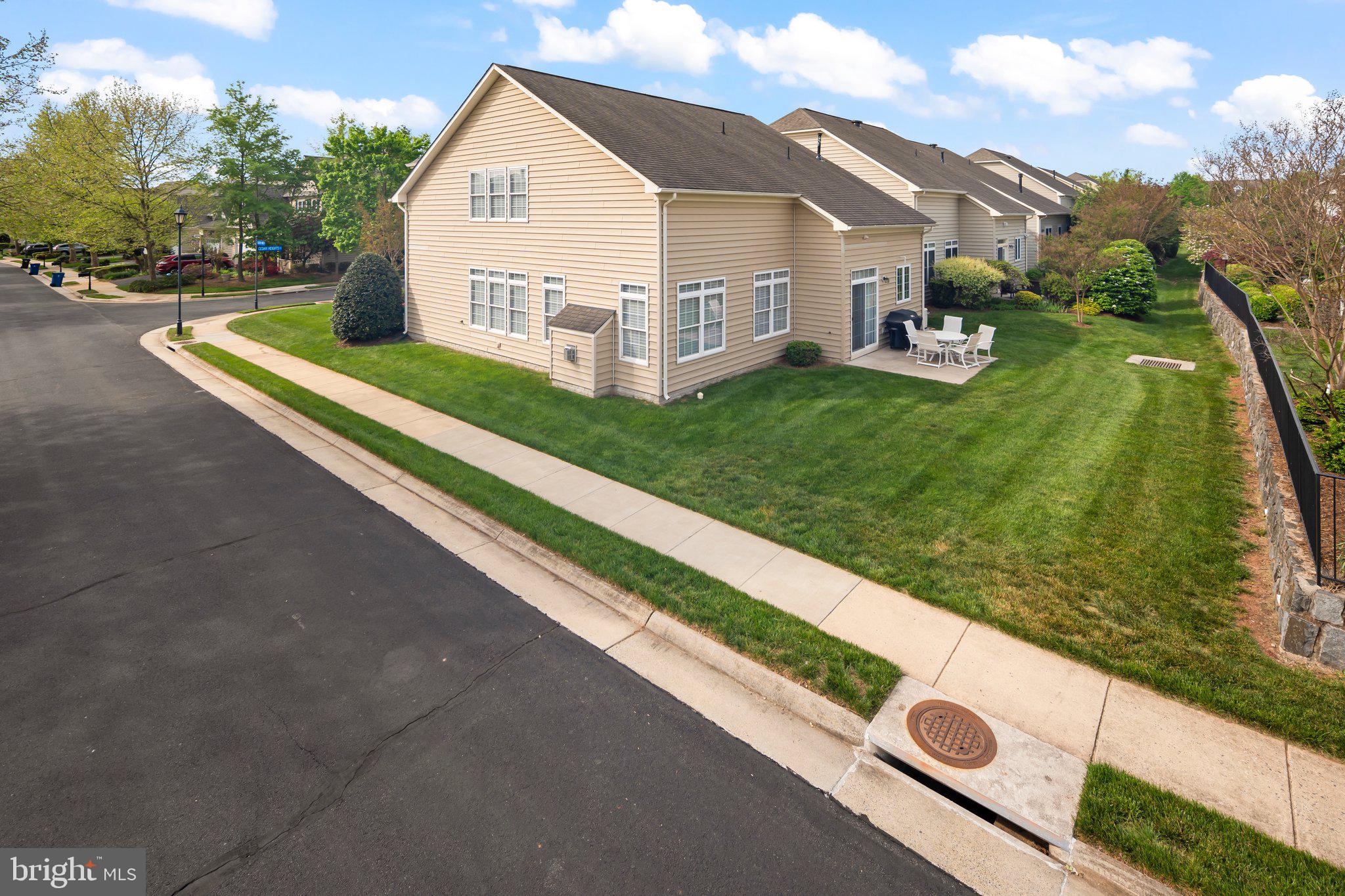 44390 CEDAR HEIGHTS DRIVE