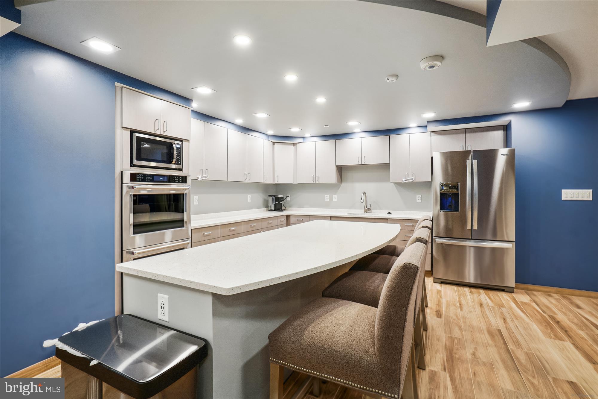 ENCORE OF MCLEAN - Residential