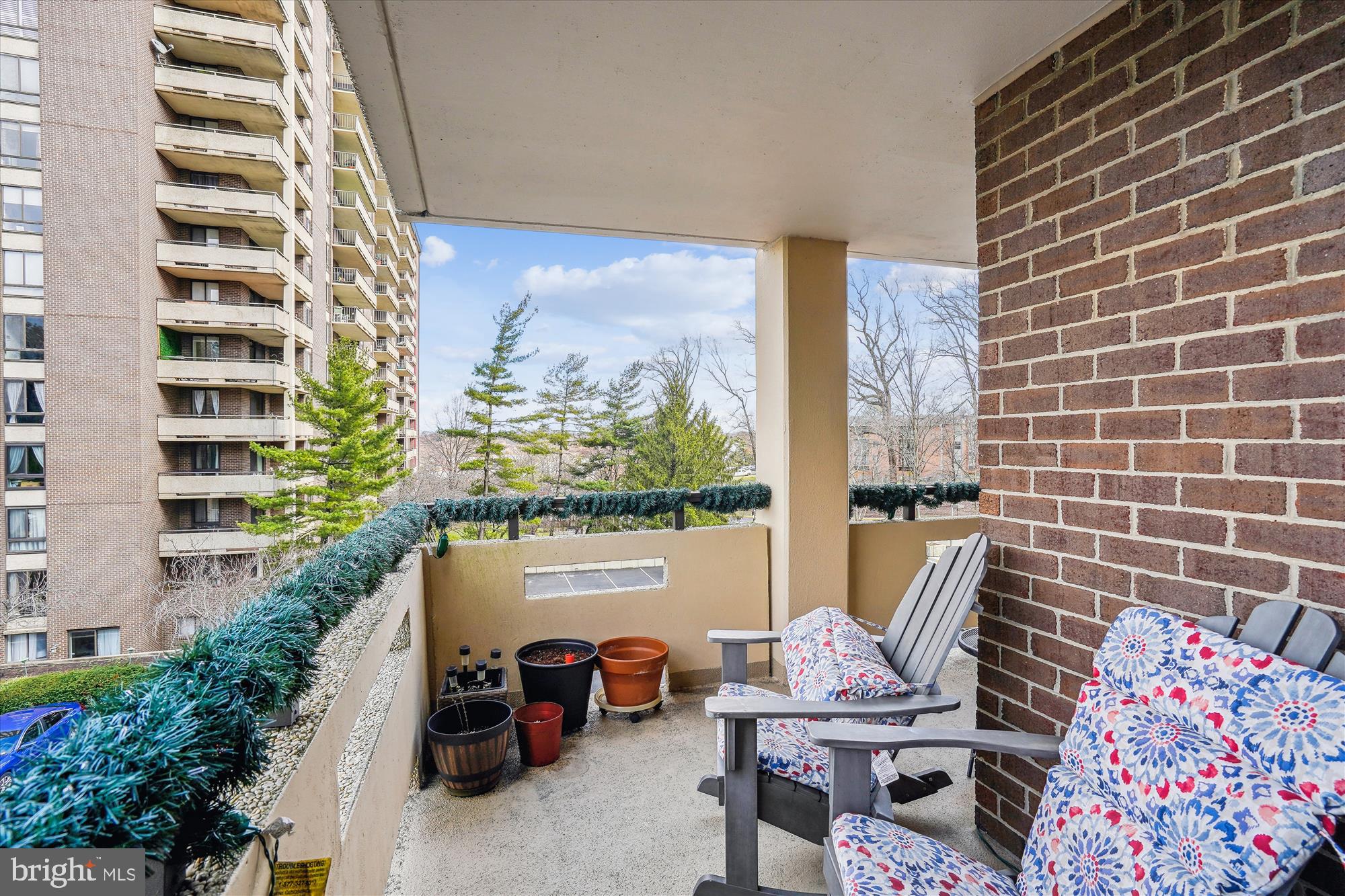 ENCORE OF MCLEAN - Residential