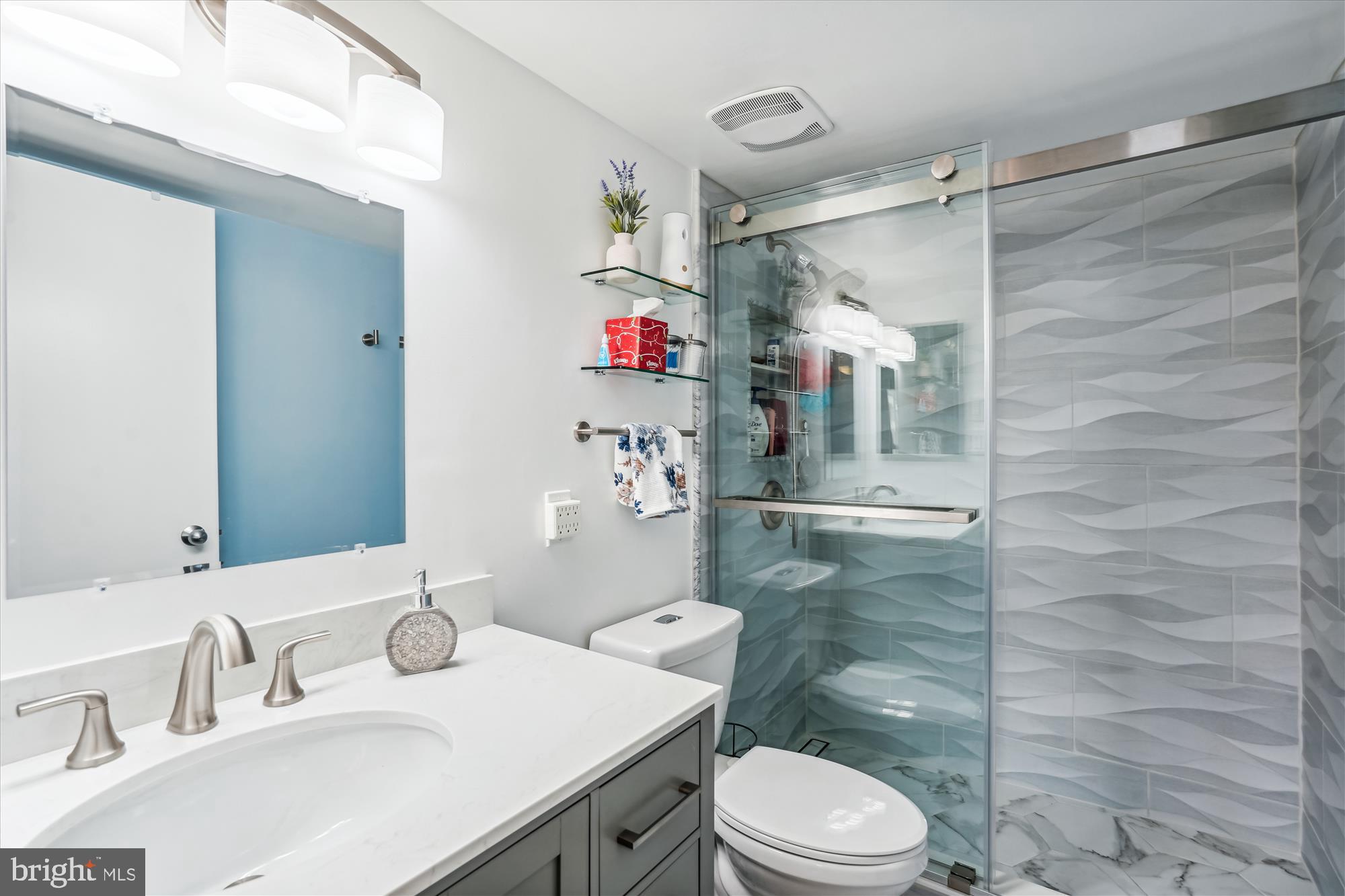 ENCORE OF MCLEAN - Residential