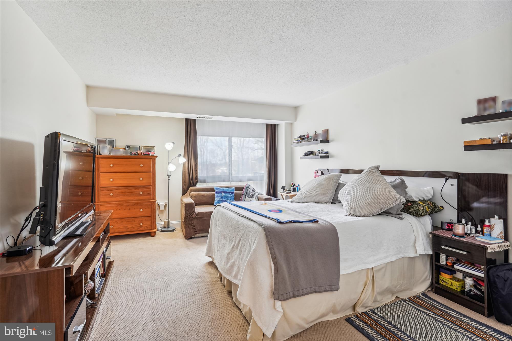 ENCORE OF MCLEAN - Residential