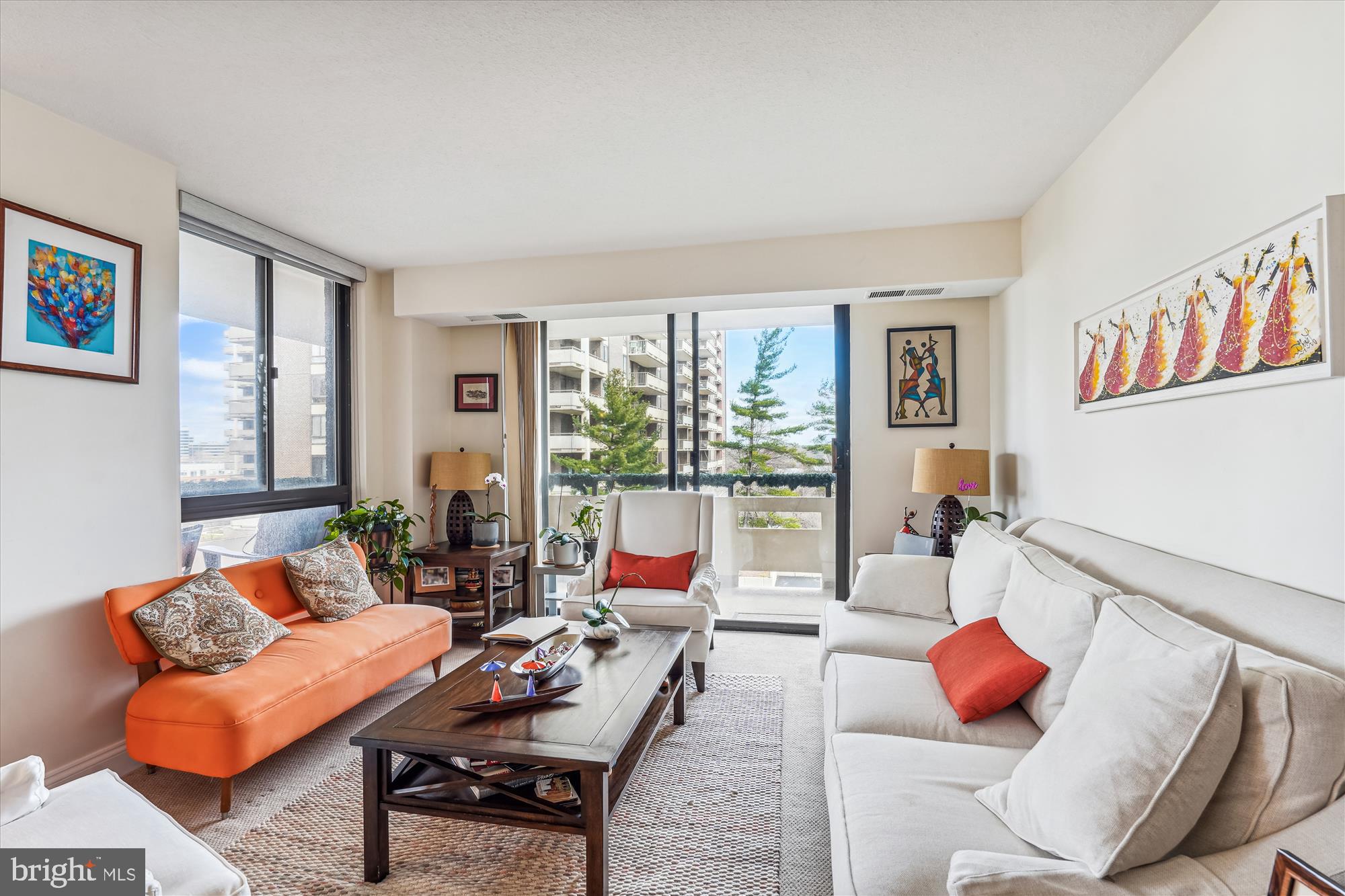 ENCORE OF MCLEAN - Residential