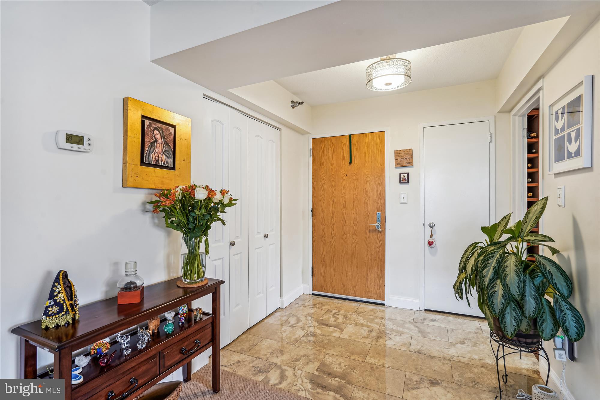 ENCORE OF MCLEAN - Residential