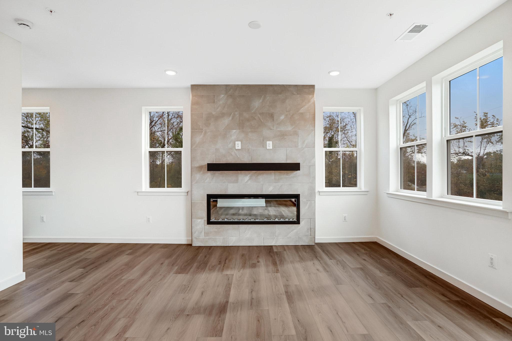 ENCLAVE AT ARUNDEL HILLS - Residential