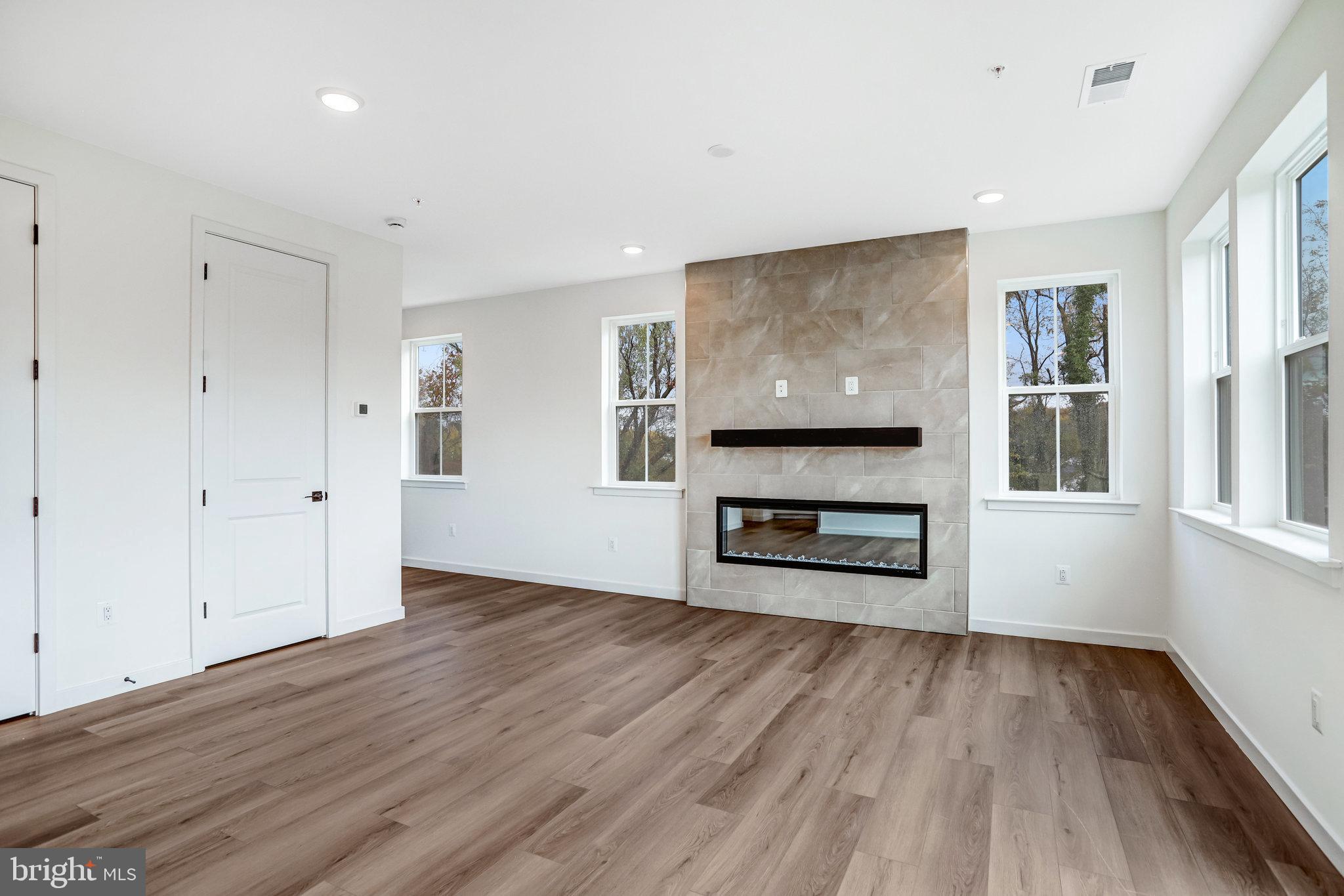 ENCLAVE AT ARUNDEL HILLS - Residential