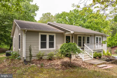 166 Lake Holiday Road, Cross Junction, VA 22625 - MLS#: VAFV2034046