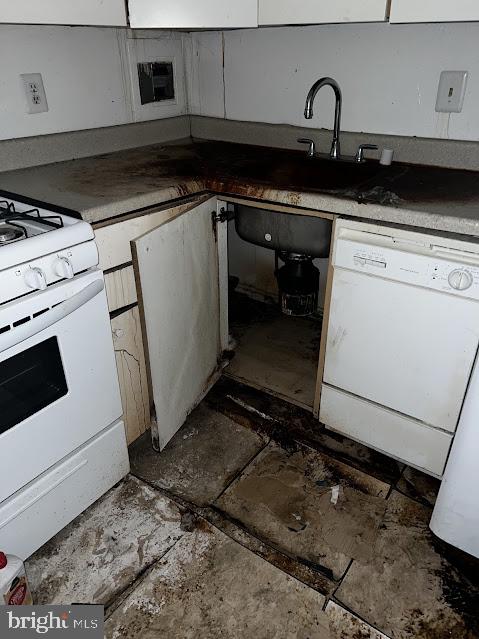 COUNTRY CLUB TOWERS COND - Residential