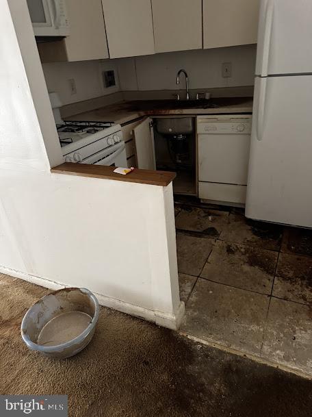 COUNTRY CLUB TOWERS COND - Residential