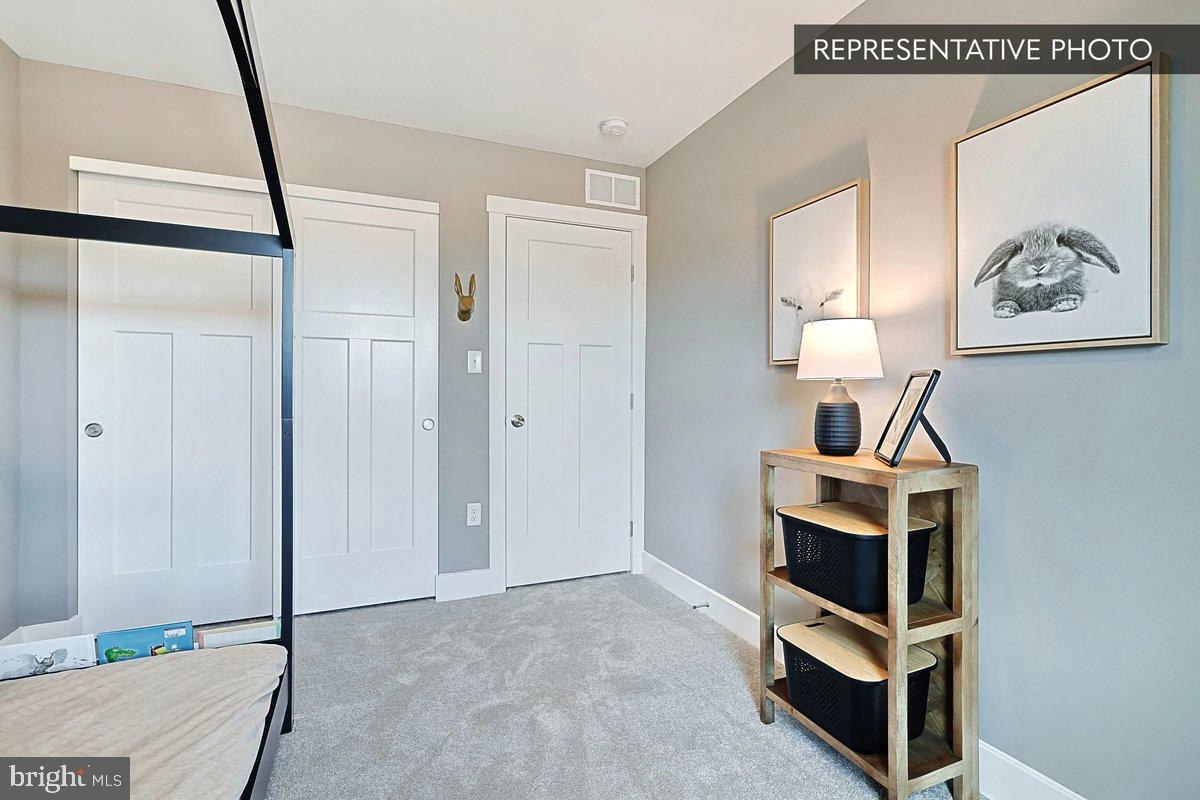 HAMPTON HEIGHTS - Residential