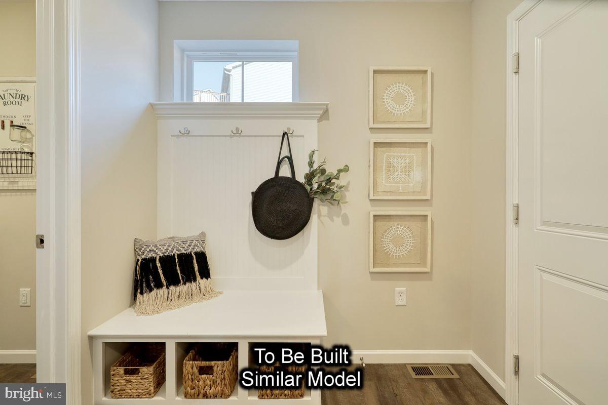 HAMPTON HEIGHTS - Residential