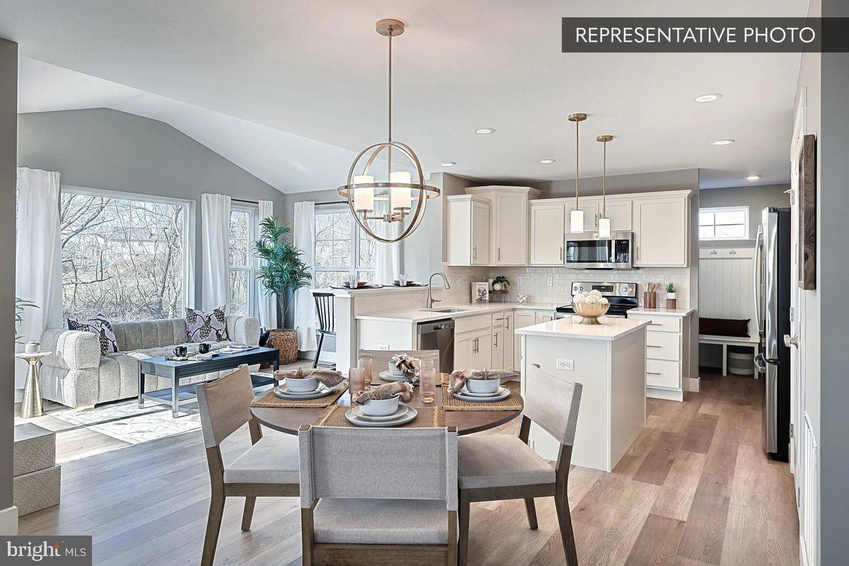 HAMPTON HEIGHTS - Residential