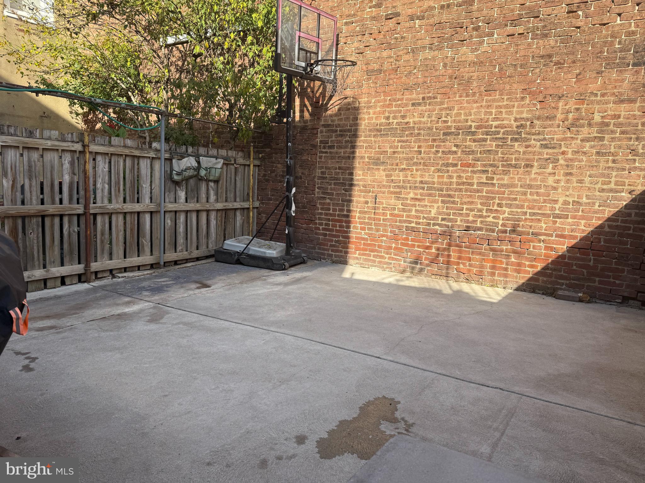 PORT RICHMOND - Residential