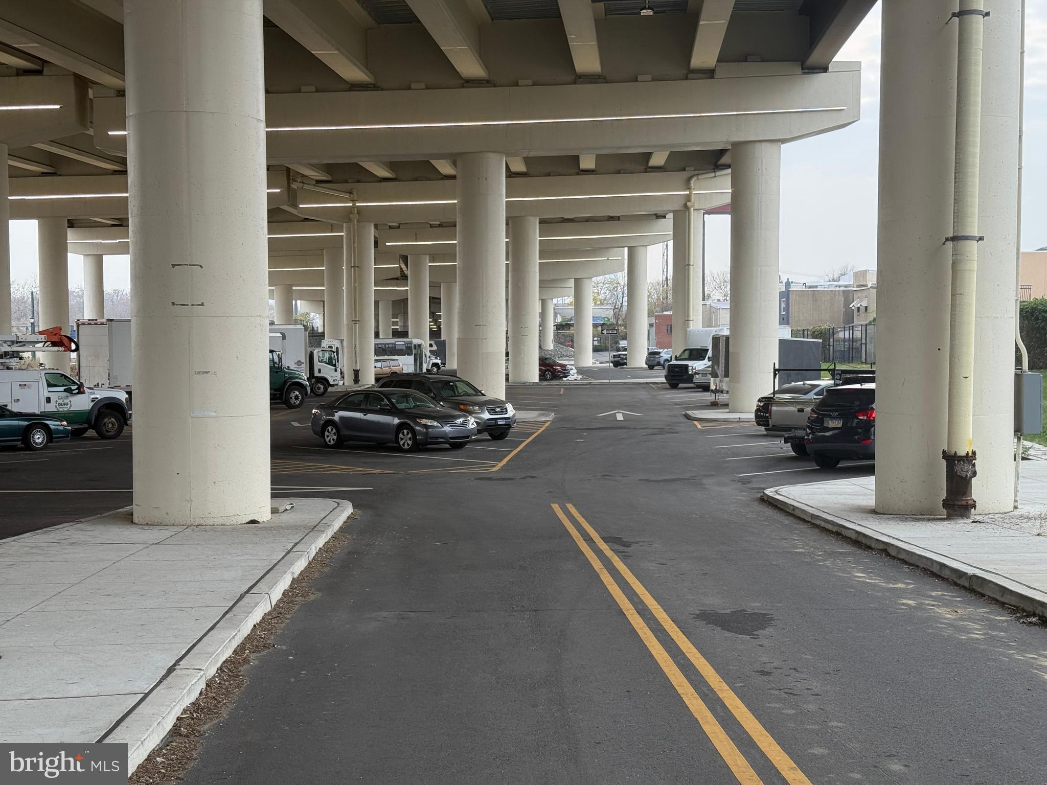 PORT RICHMOND - Residential