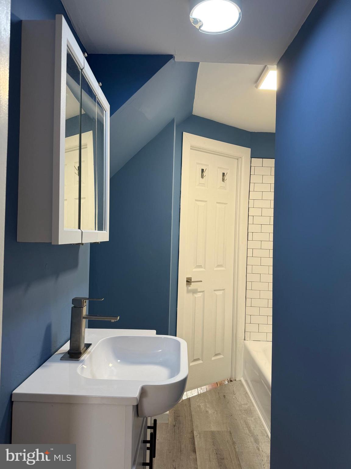 PORT RICHMOND - Residential