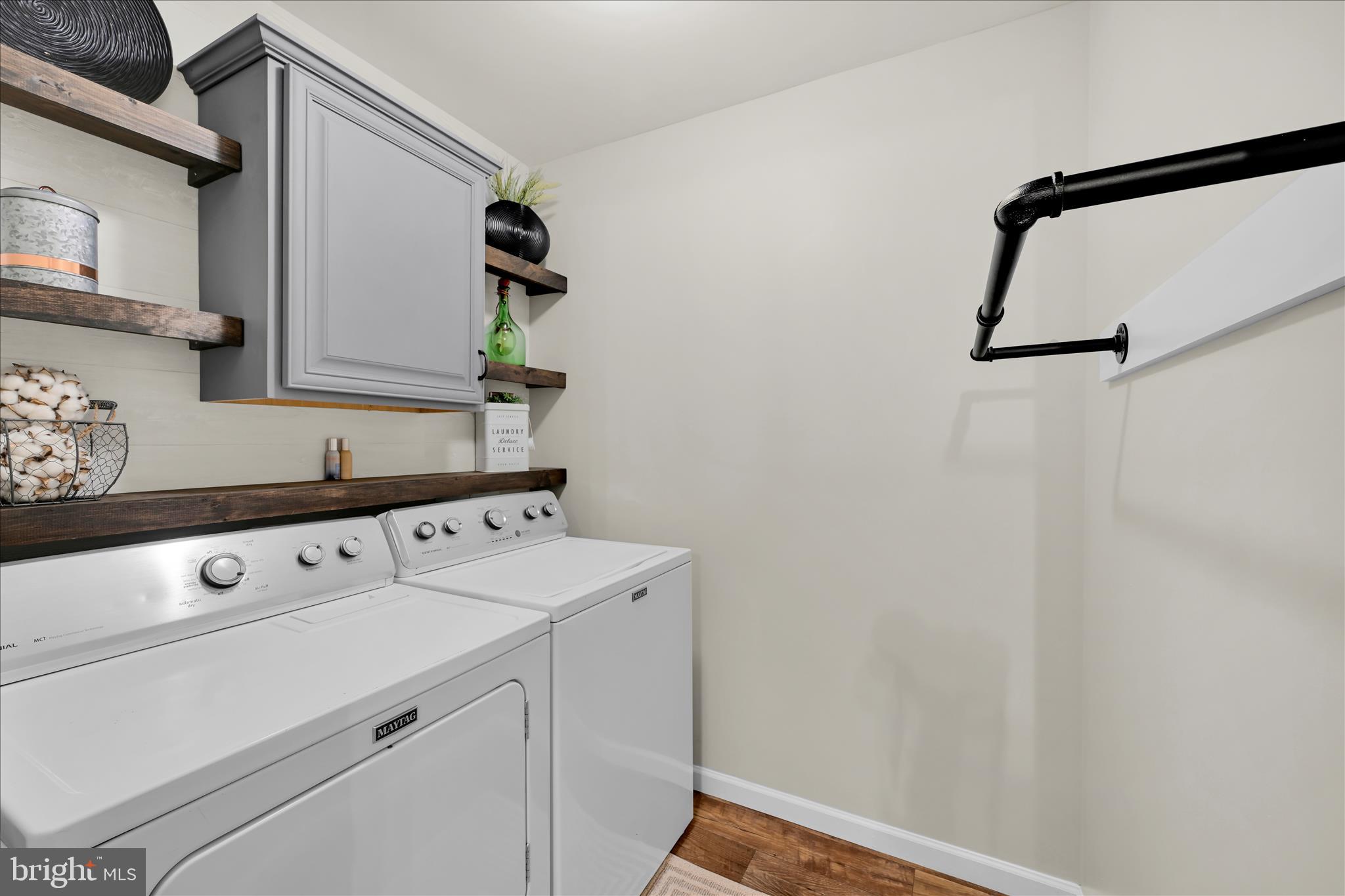 TRAIL SIDE - Residential