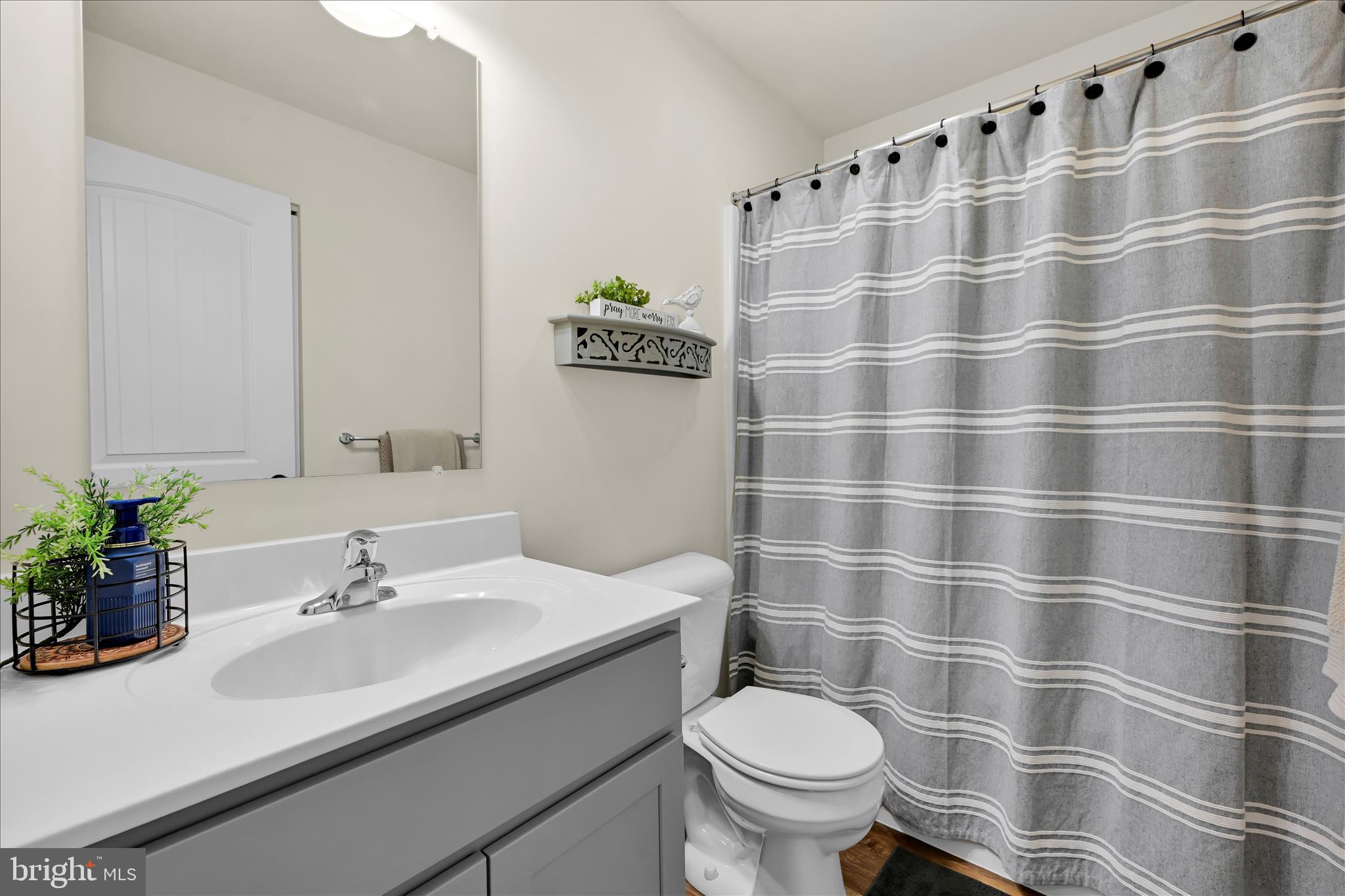 TRAIL SIDE - Residential