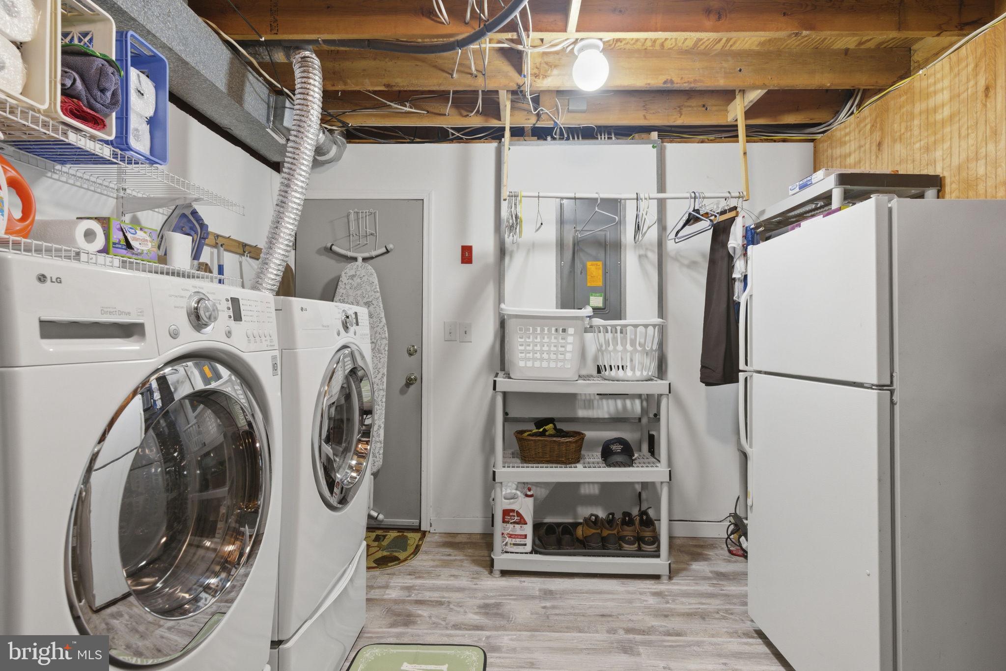 OWINGS MANOR - Residential