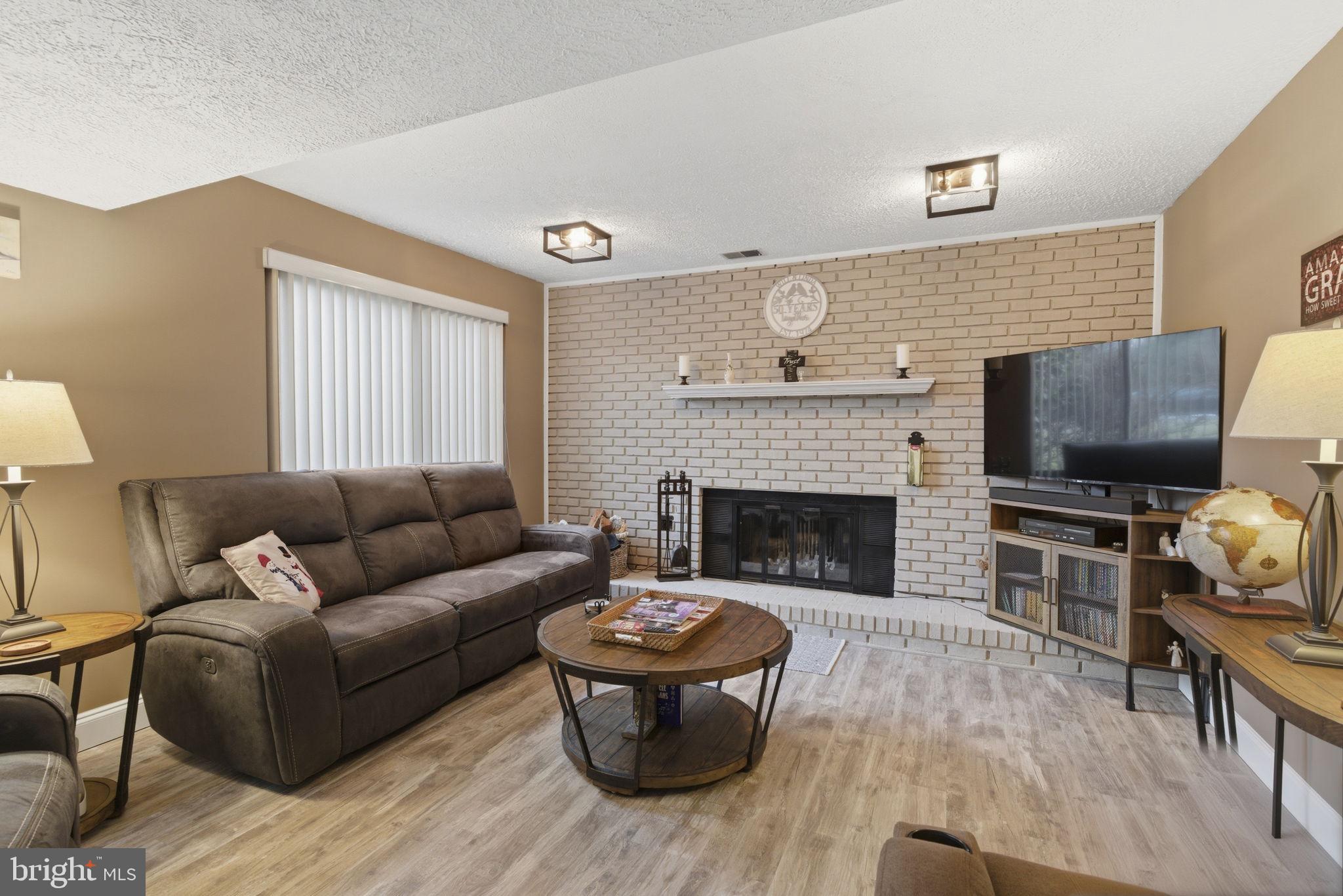 OWINGS MANOR - Residential