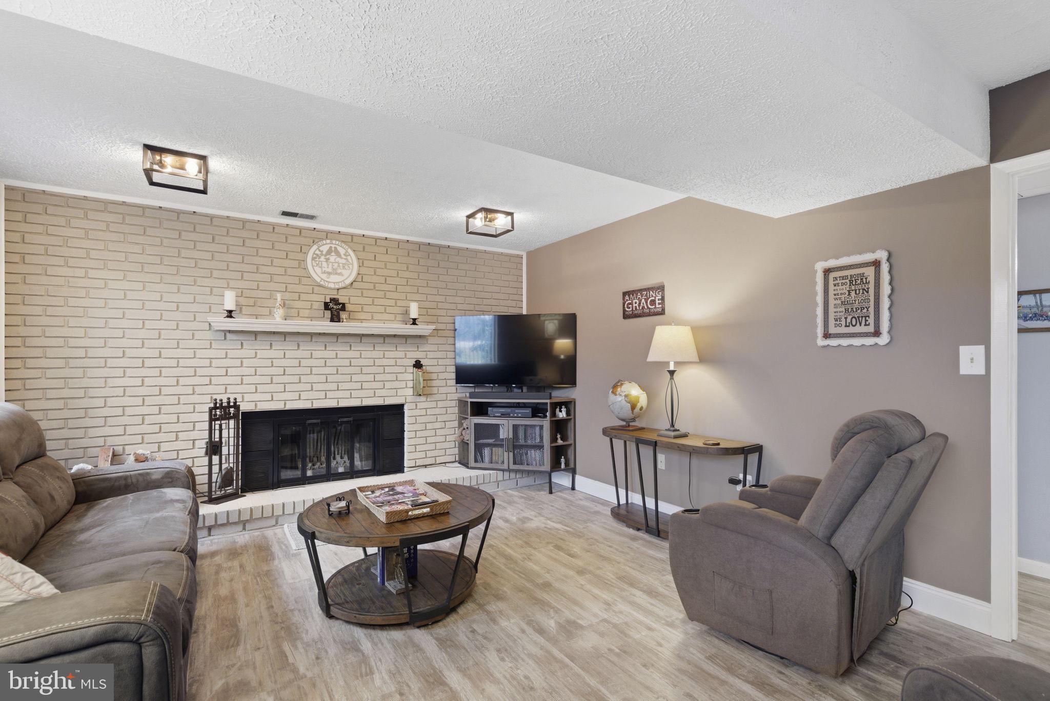 OWINGS MANOR - Residential