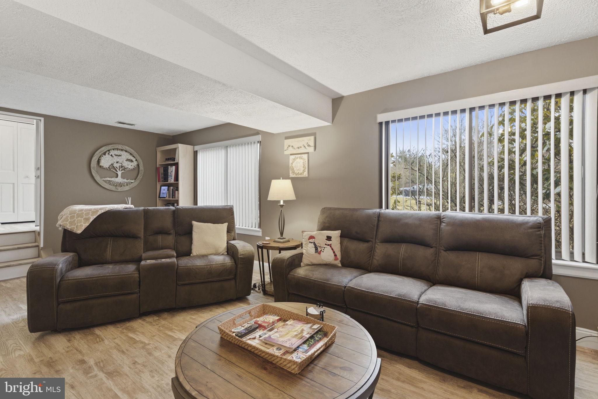 OWINGS MANOR - Residential