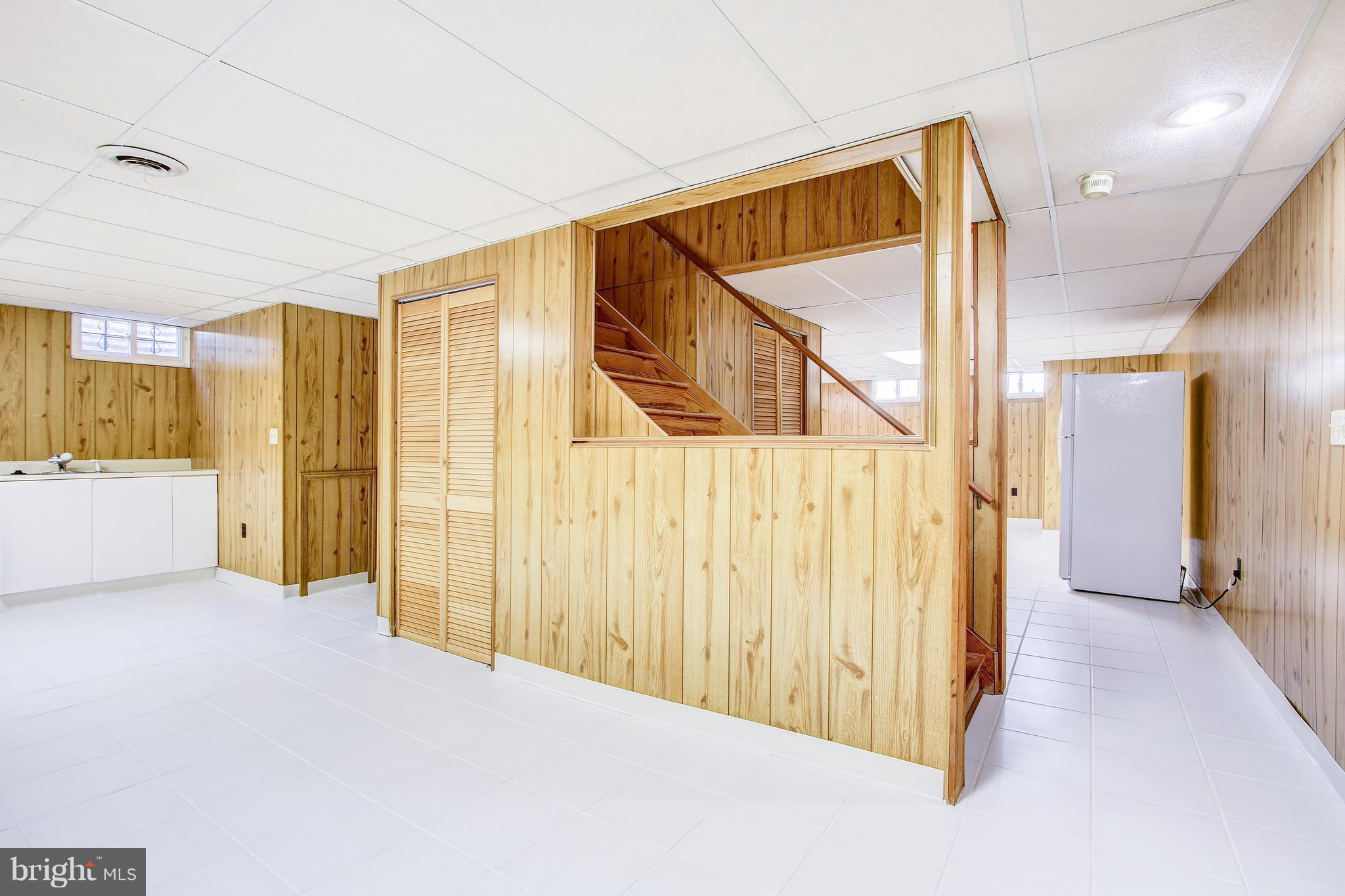 ROCKVILLE ESTATES - Residential