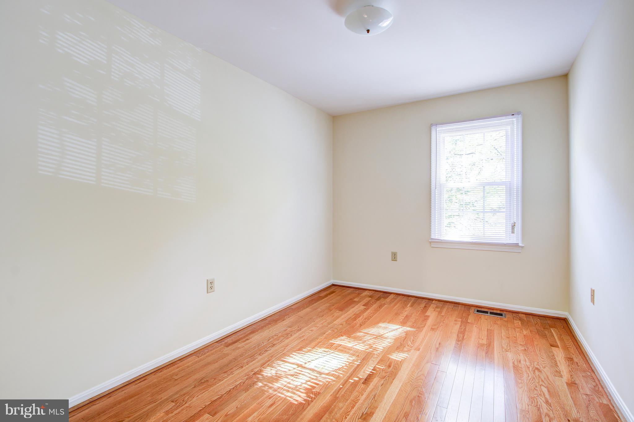 ROCKVILLE ESTATES - Residential