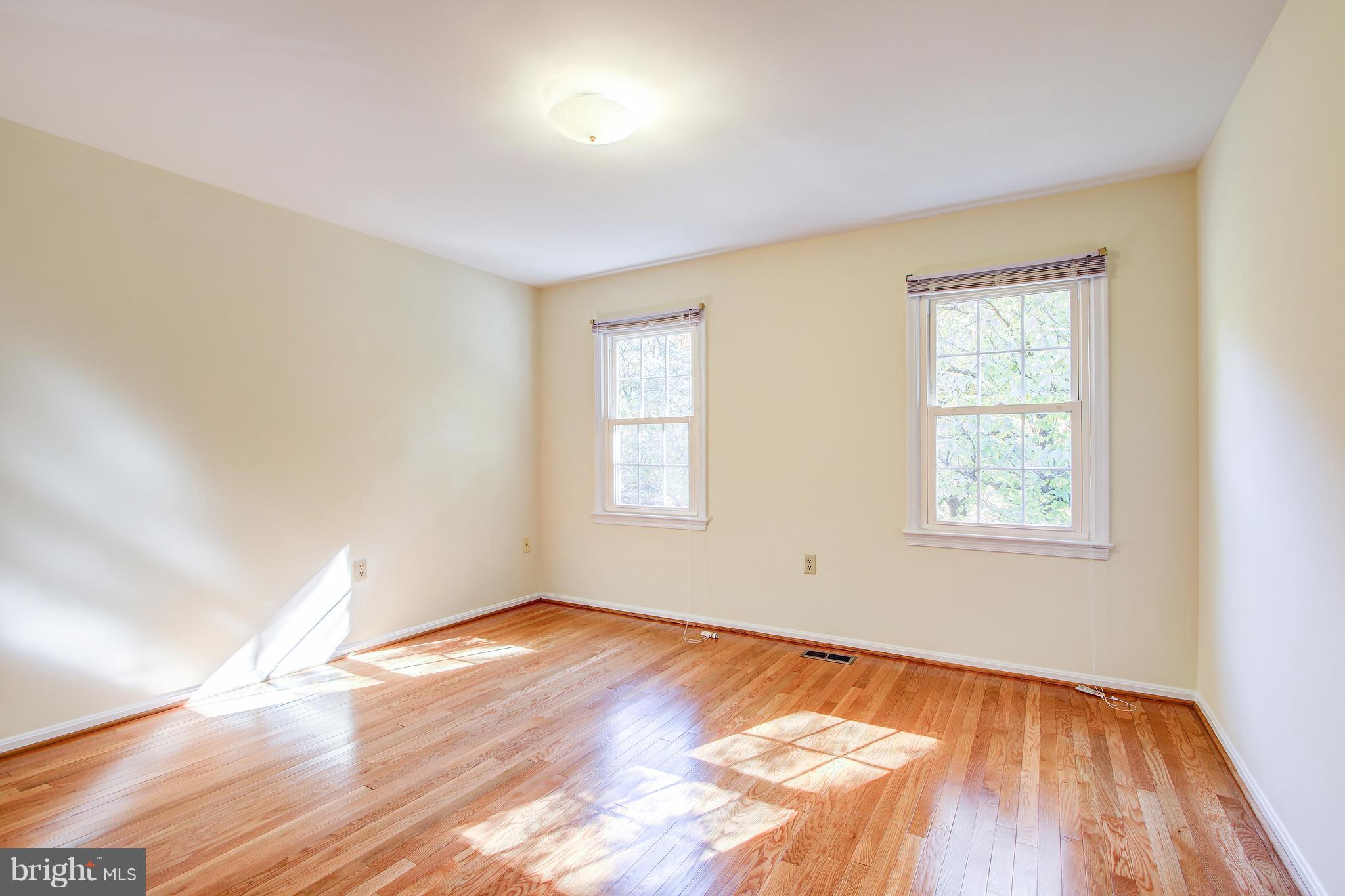 ROCKVILLE ESTATES - Residential