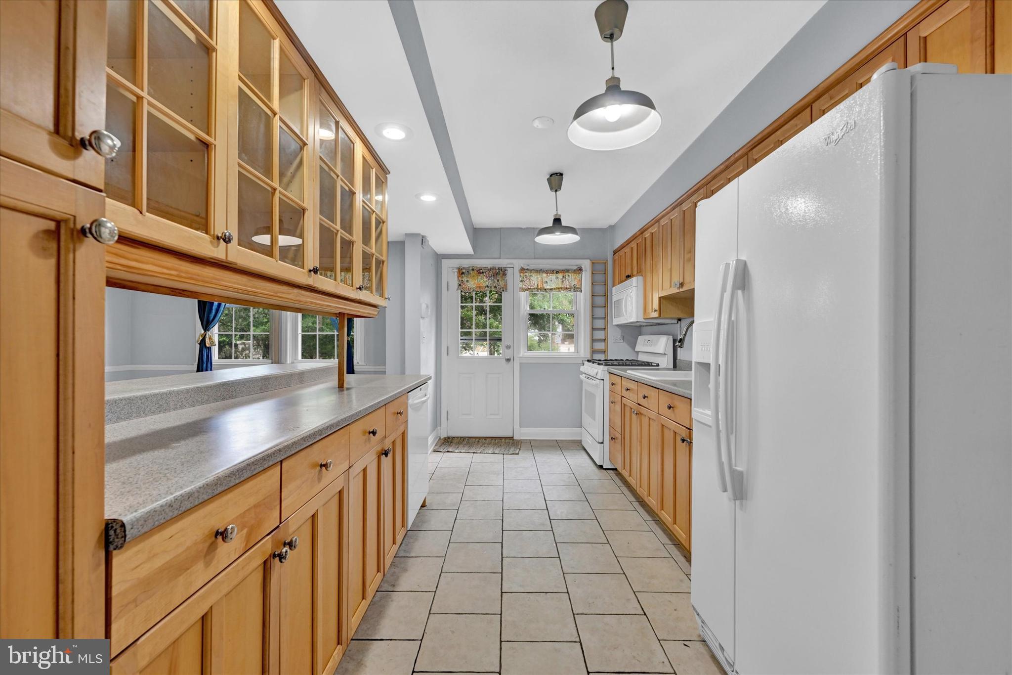 GAYWOOD - Residential Lease