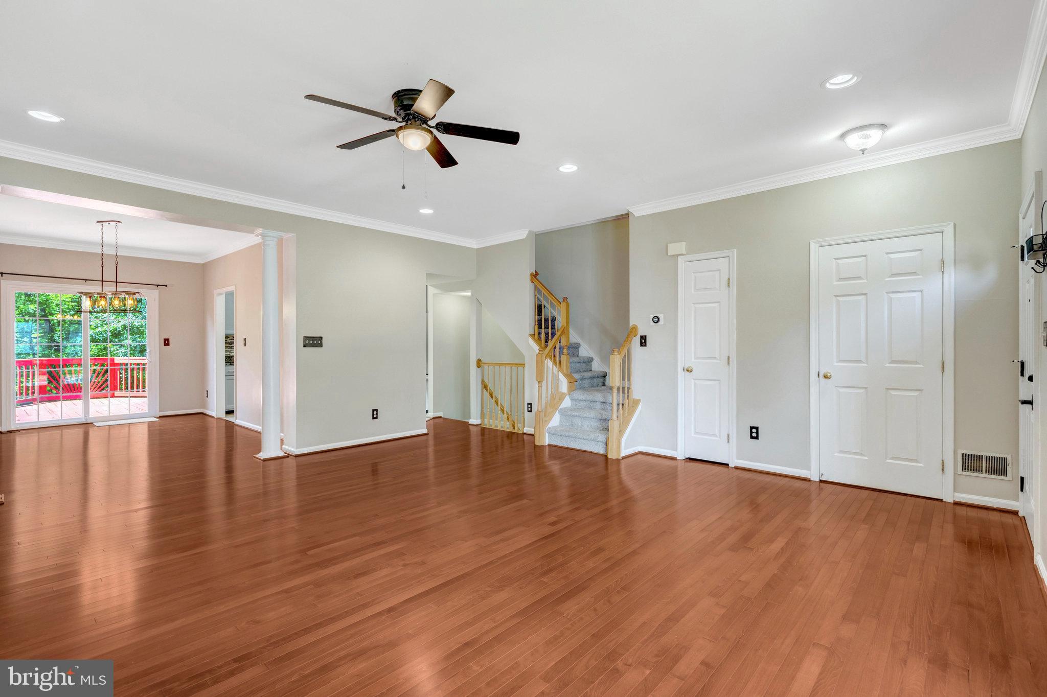 6882 RIDGE WATER COURT