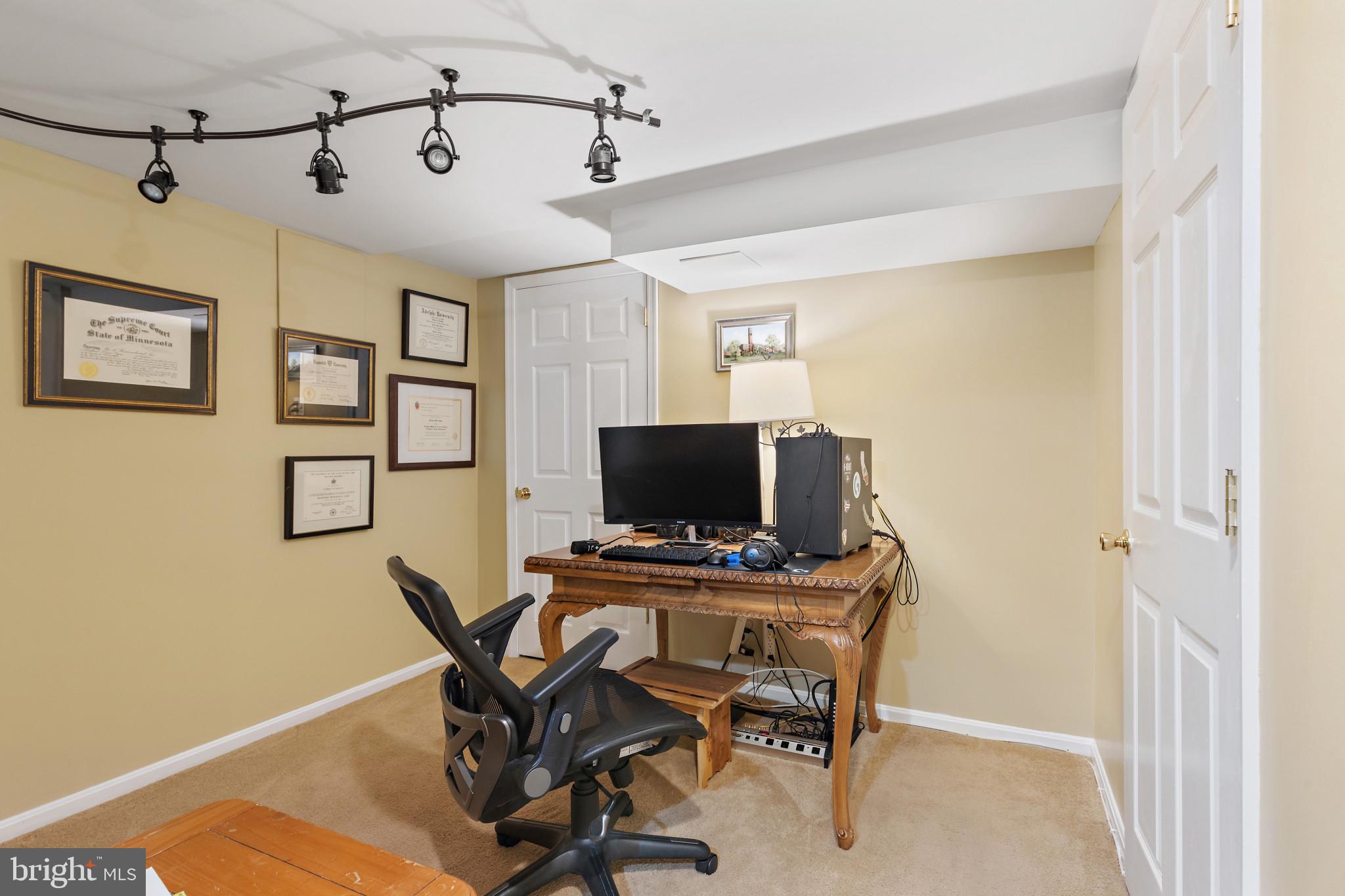 BOLTON HILL HISTORIC DISTRICT - Residential