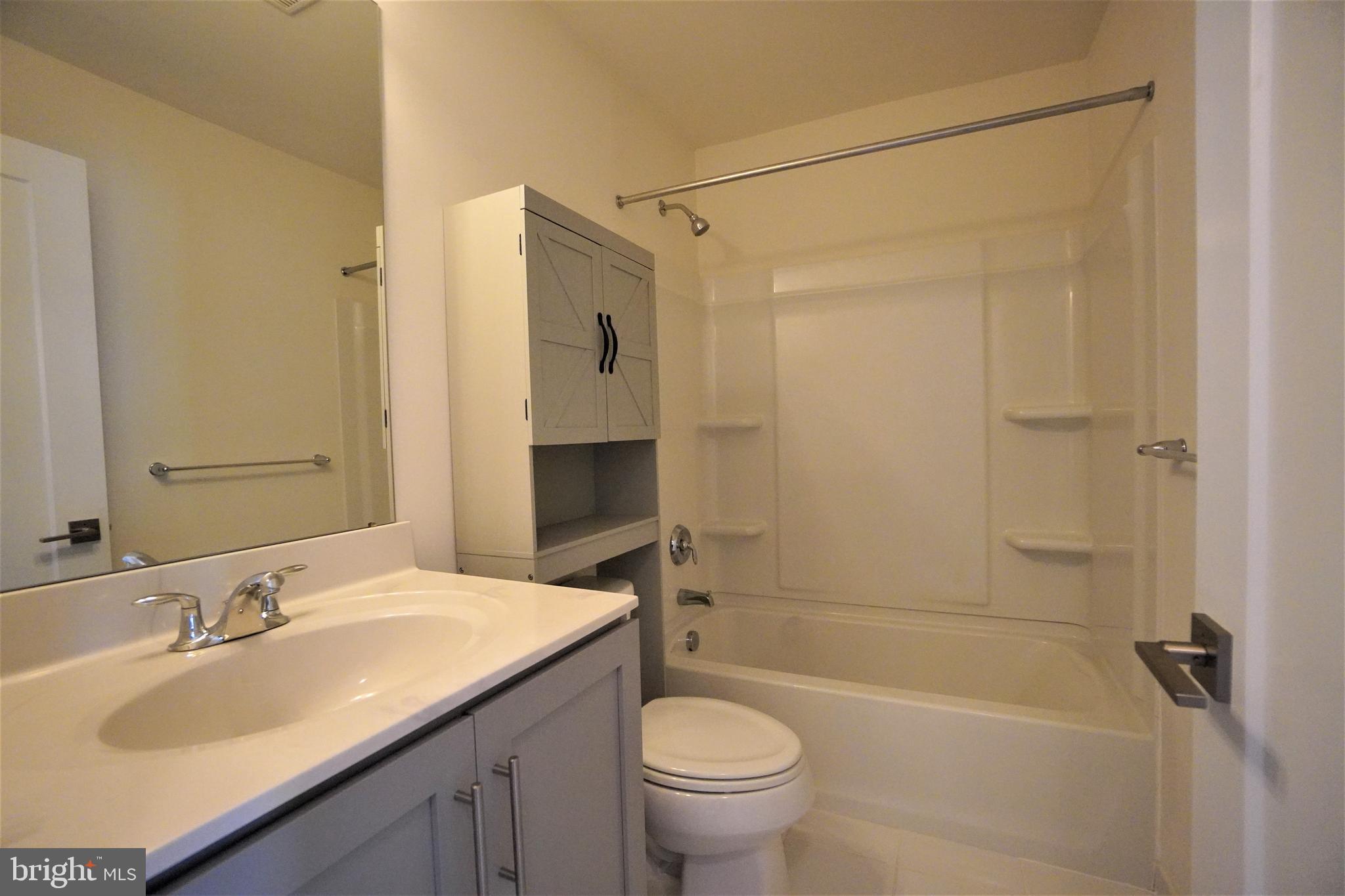 HATBORO STATION - Residential Lease