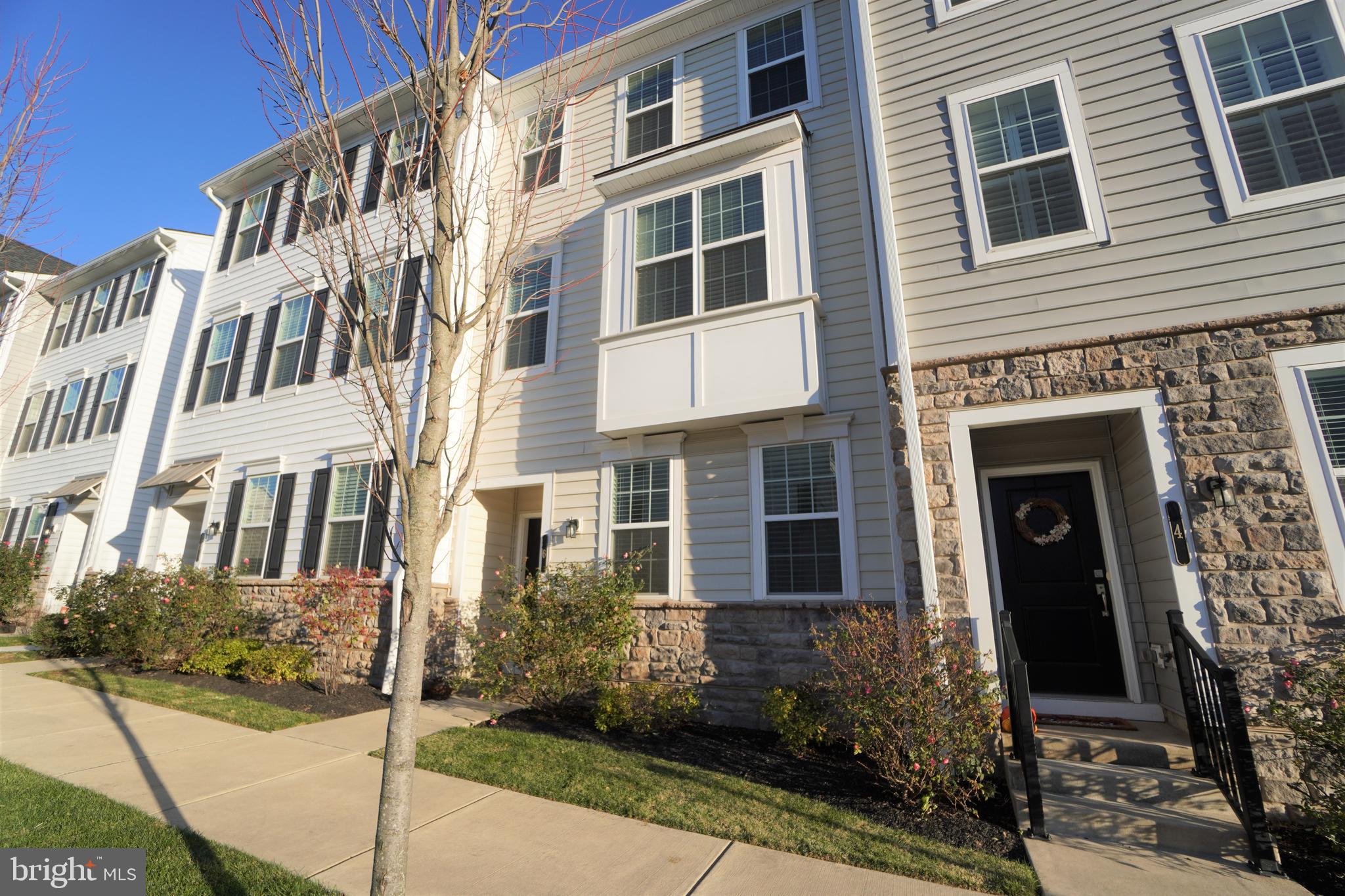 HATBORO STATION - Residential Lease