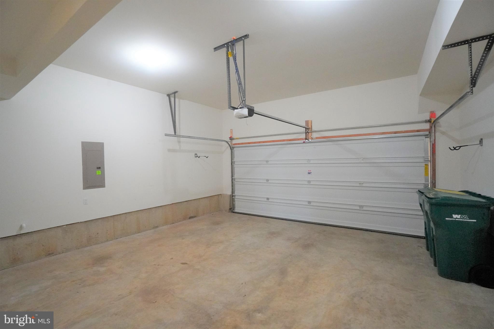 HATBORO STATION - Residential Lease