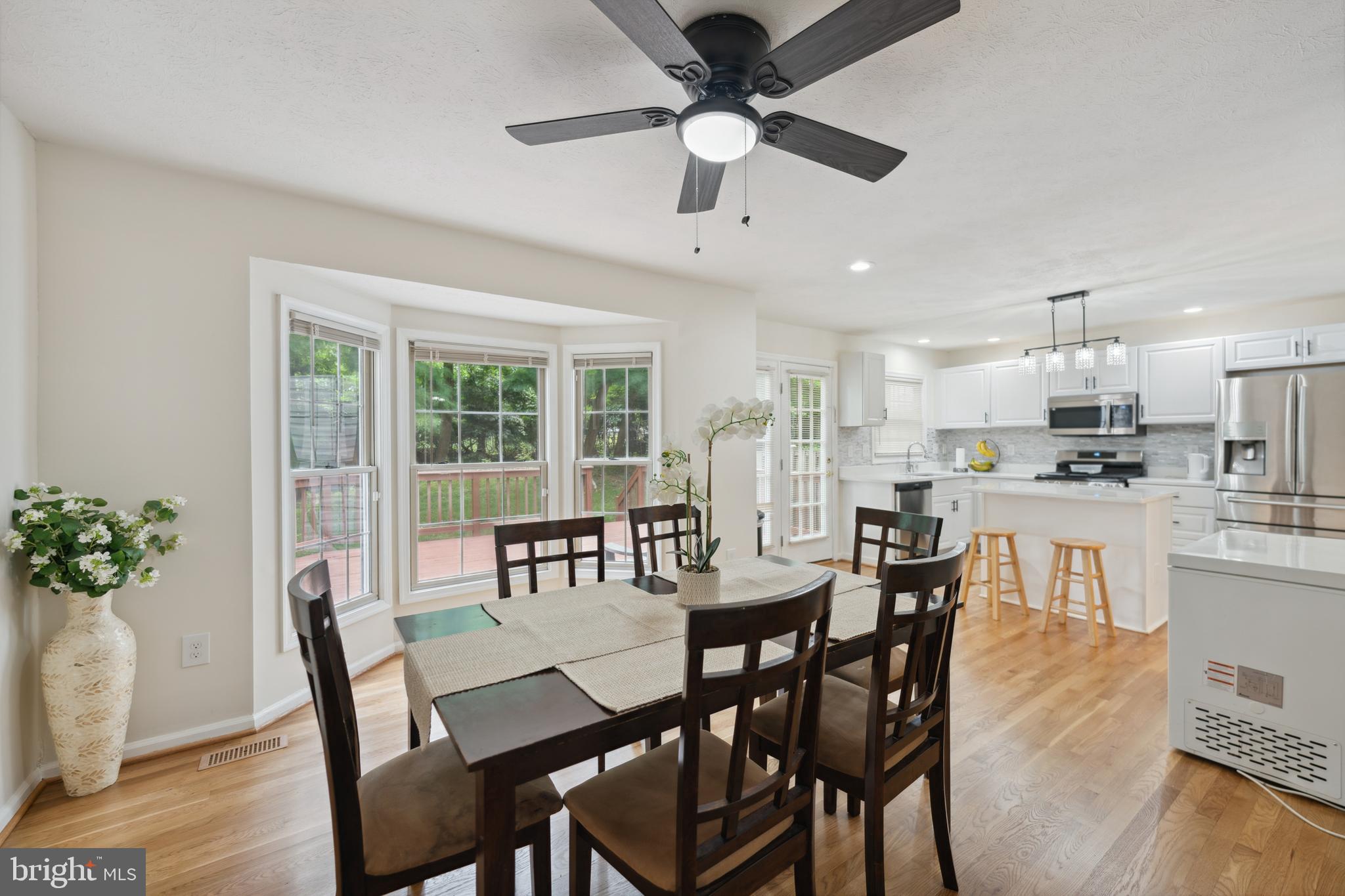 ROSLYN STATION - Residential