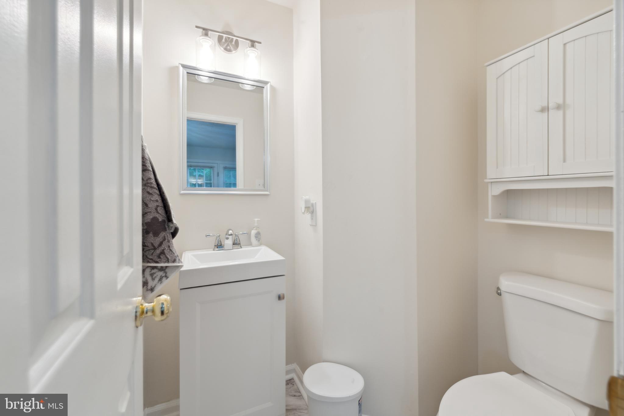 ROSLYN STATION - Residential