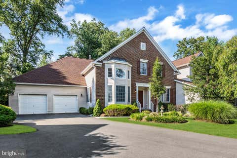 Townhouse For Sale - 17 Stonewall Circle<br/> PRINCETON, NJ 08540