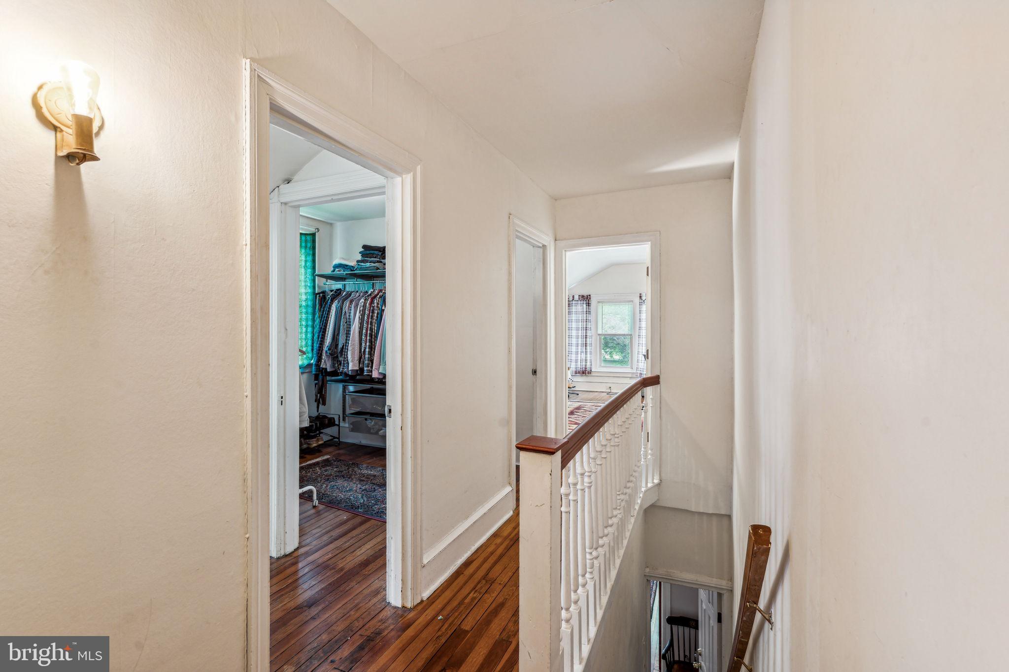 EAST OAK LANE - Residential