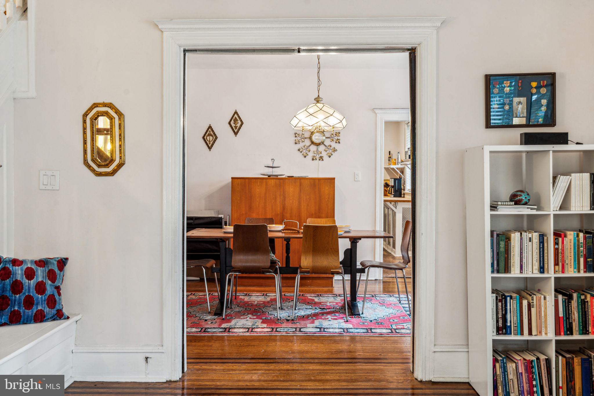 EAST OAK LANE - Residential