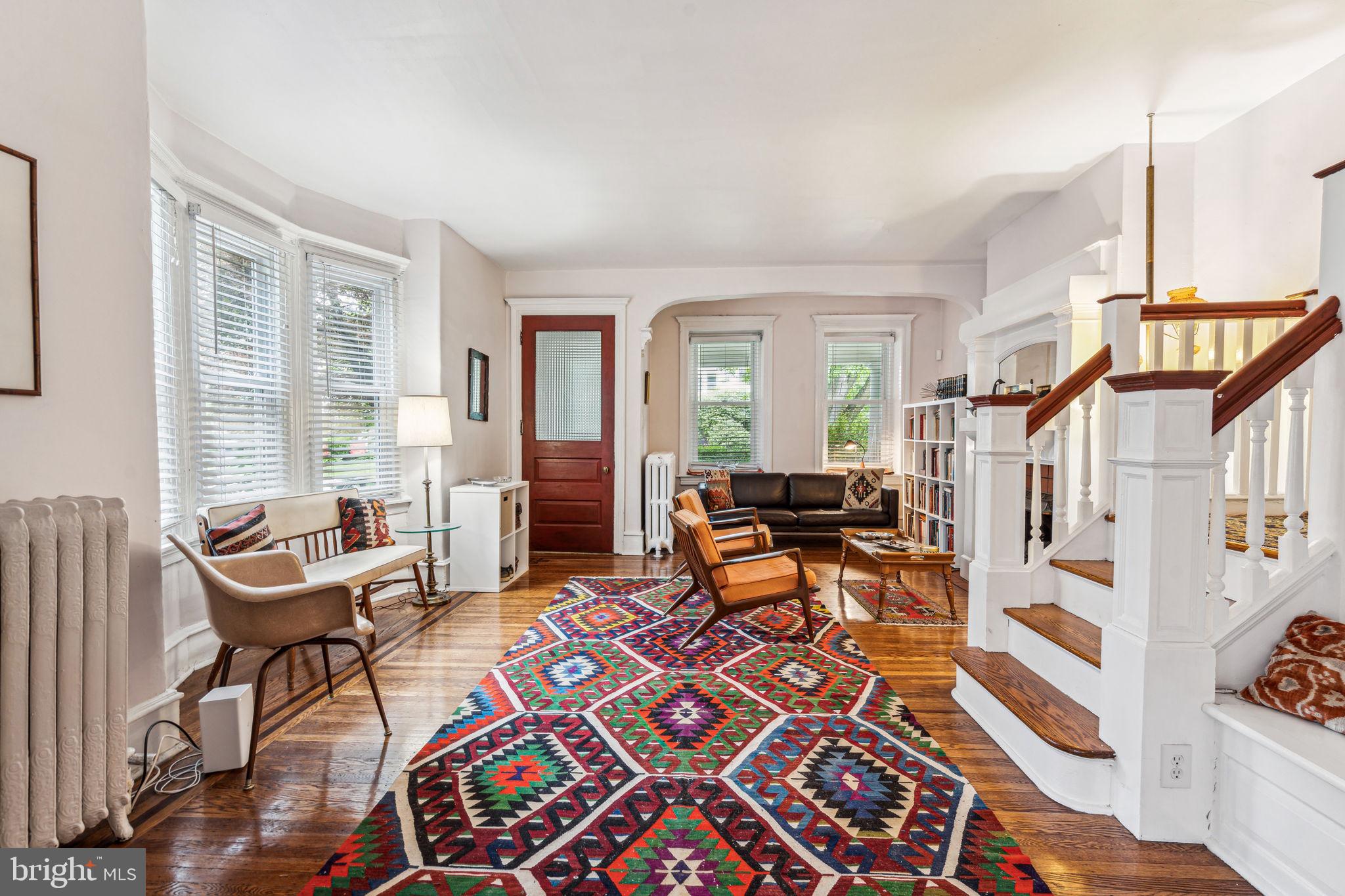 EAST OAK LANE - Residential