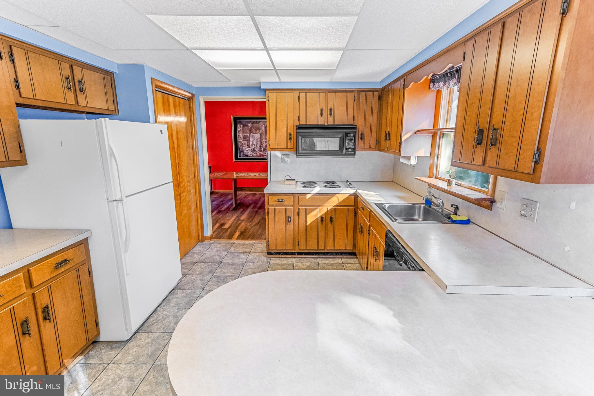 MOUNTAIN VIEW ACRES - Residential